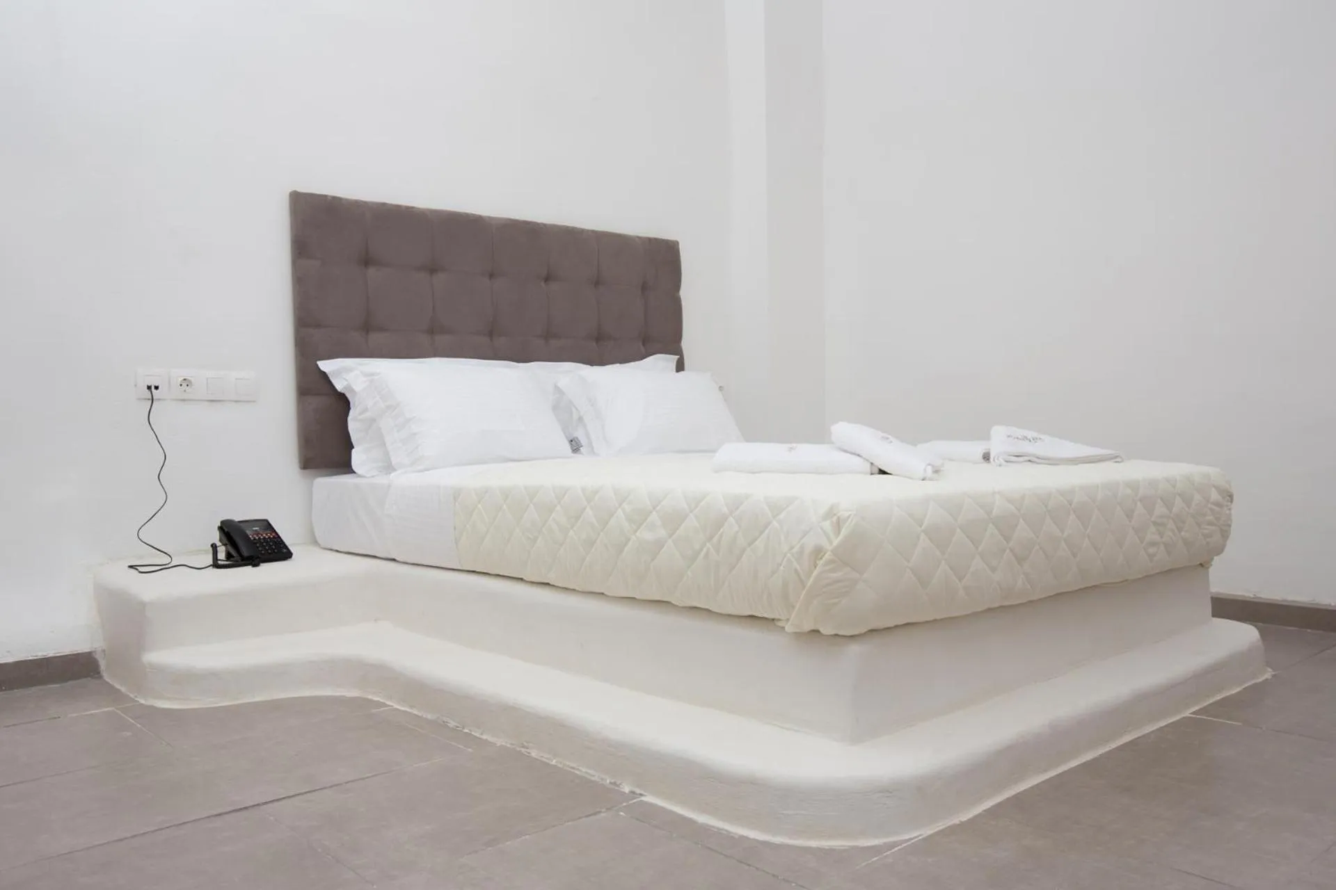 Bed in Anamar Kea Boutique