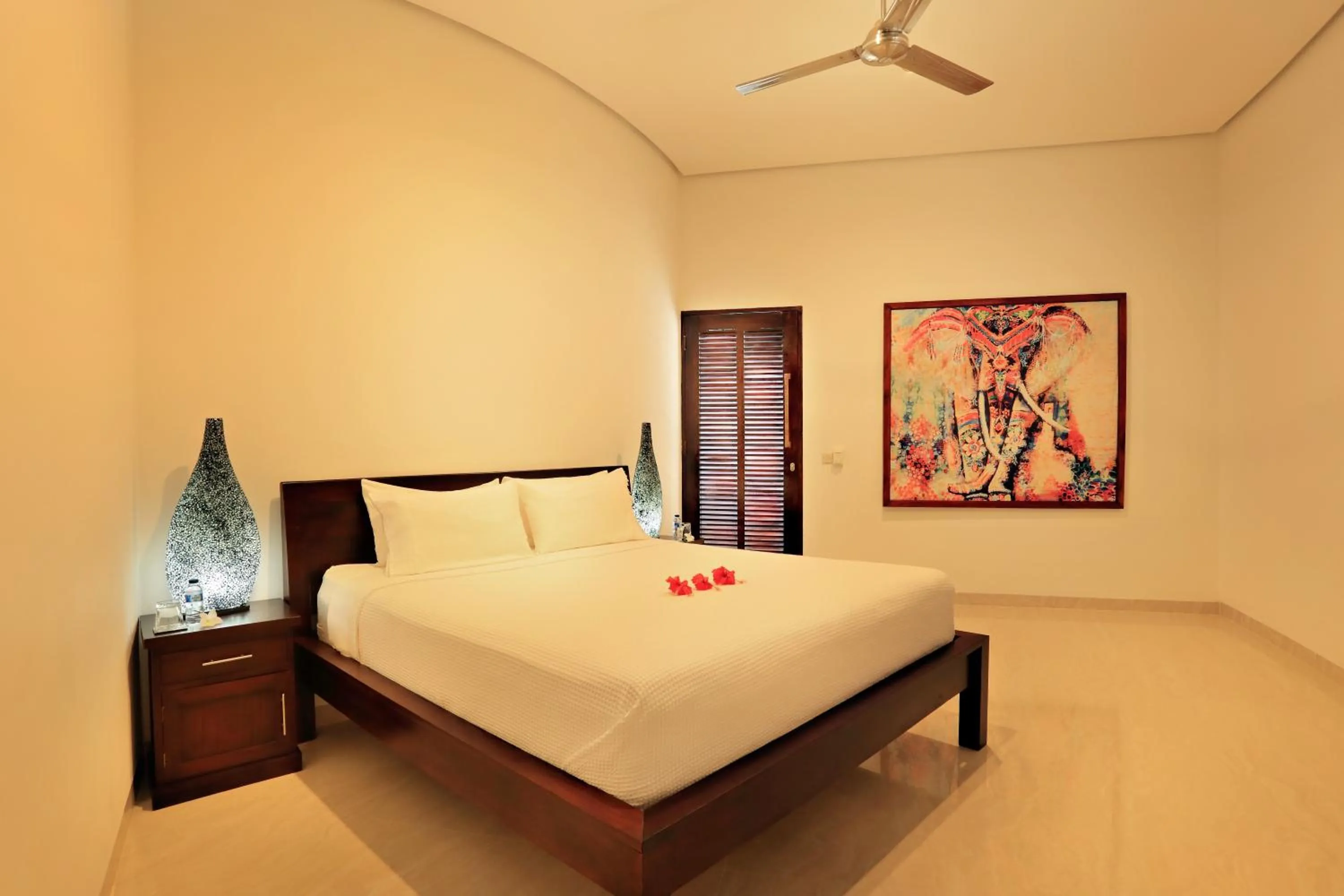 Bed in Villa Kipas Retreat