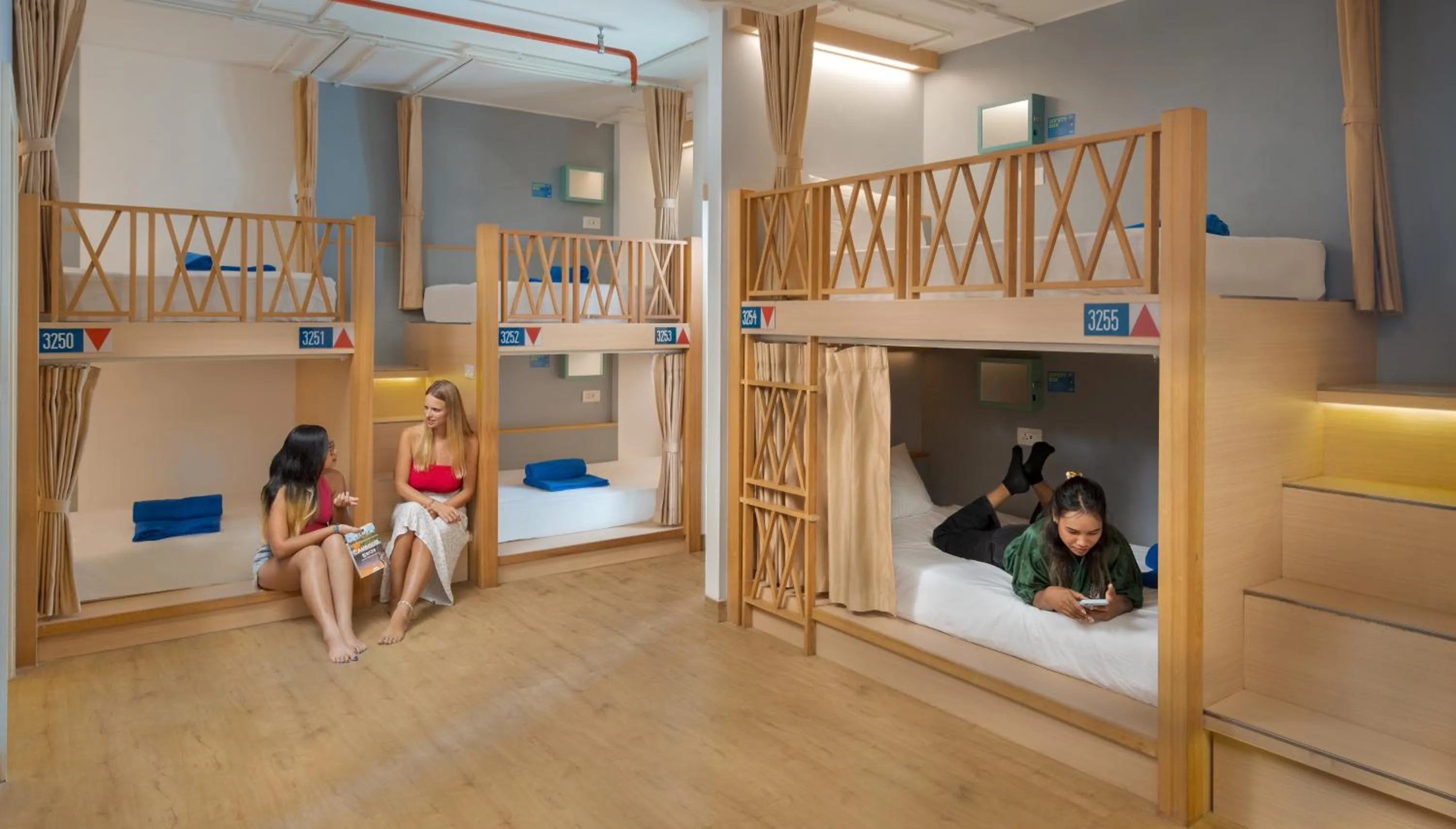 People in Lub d Siem Reap - Near Pub Street & Angkor Wat