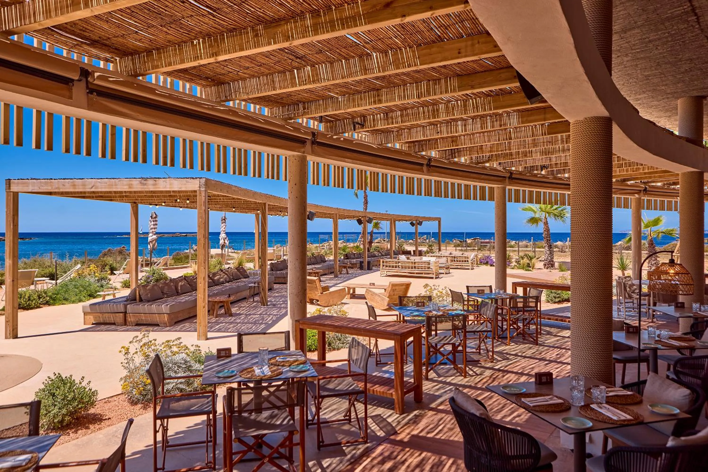 Restaurant/places to eat in Universal Grand León & Spa