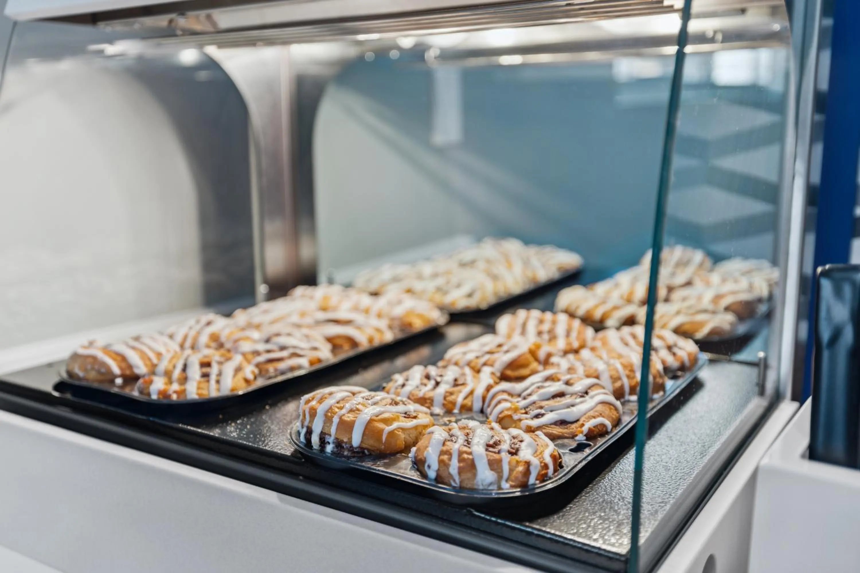 Food in Holiday Inn Express & Suites Mountain View Silicon Valley by IHG