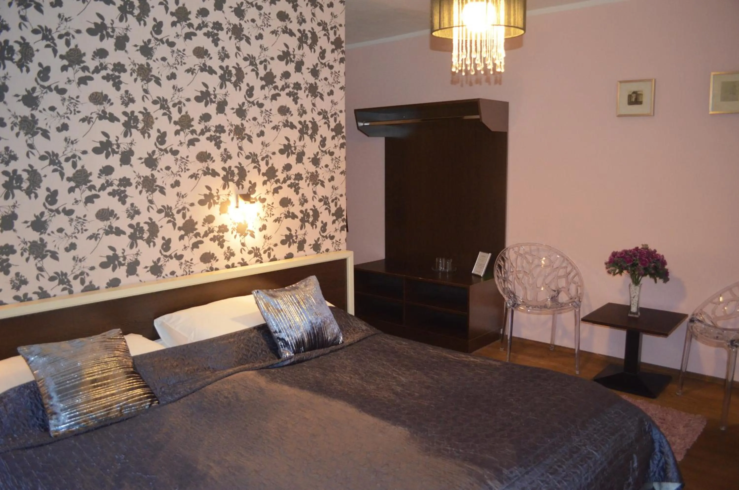 Bed in Hotel Peregrin