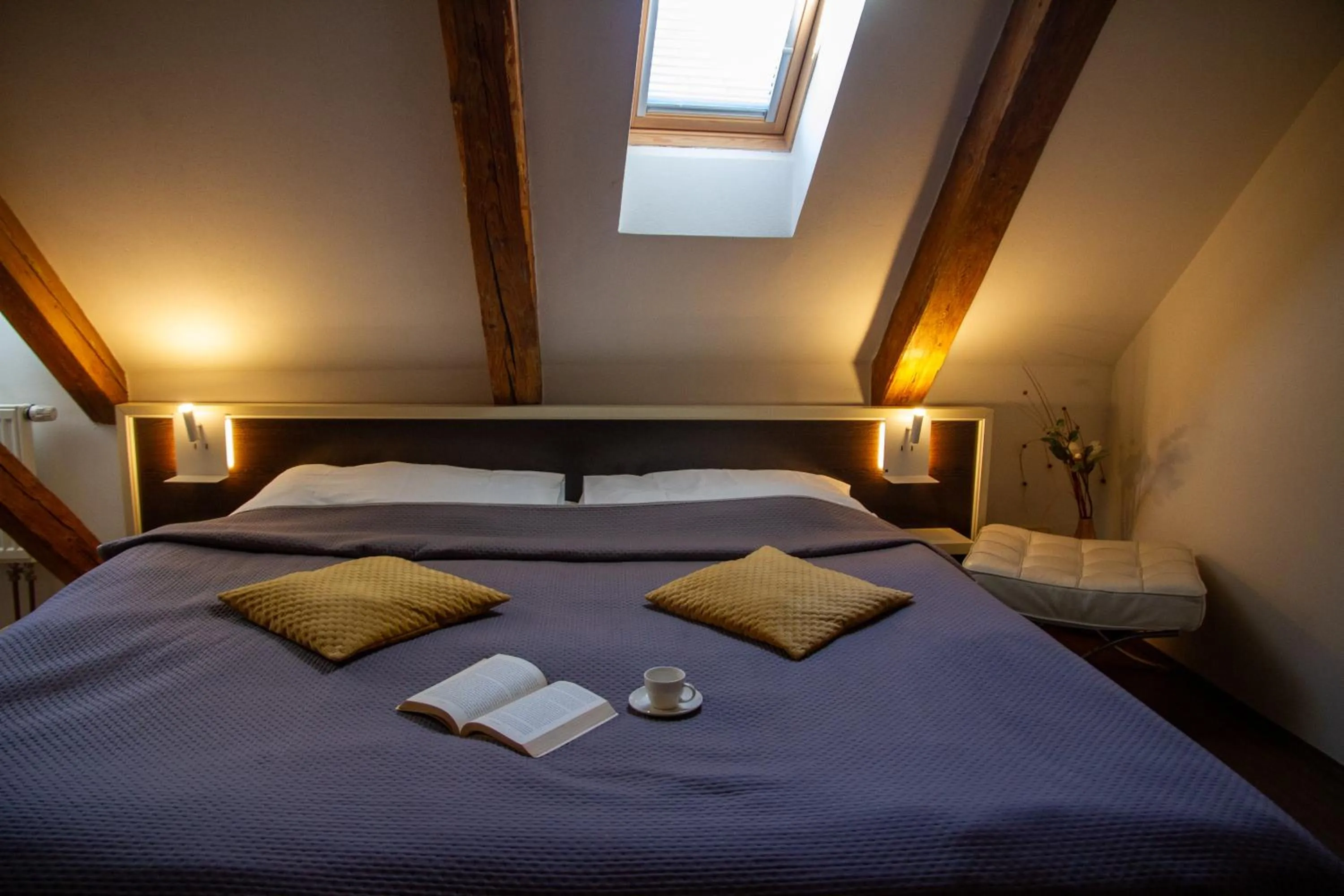 Bed in Hotel Peregrin