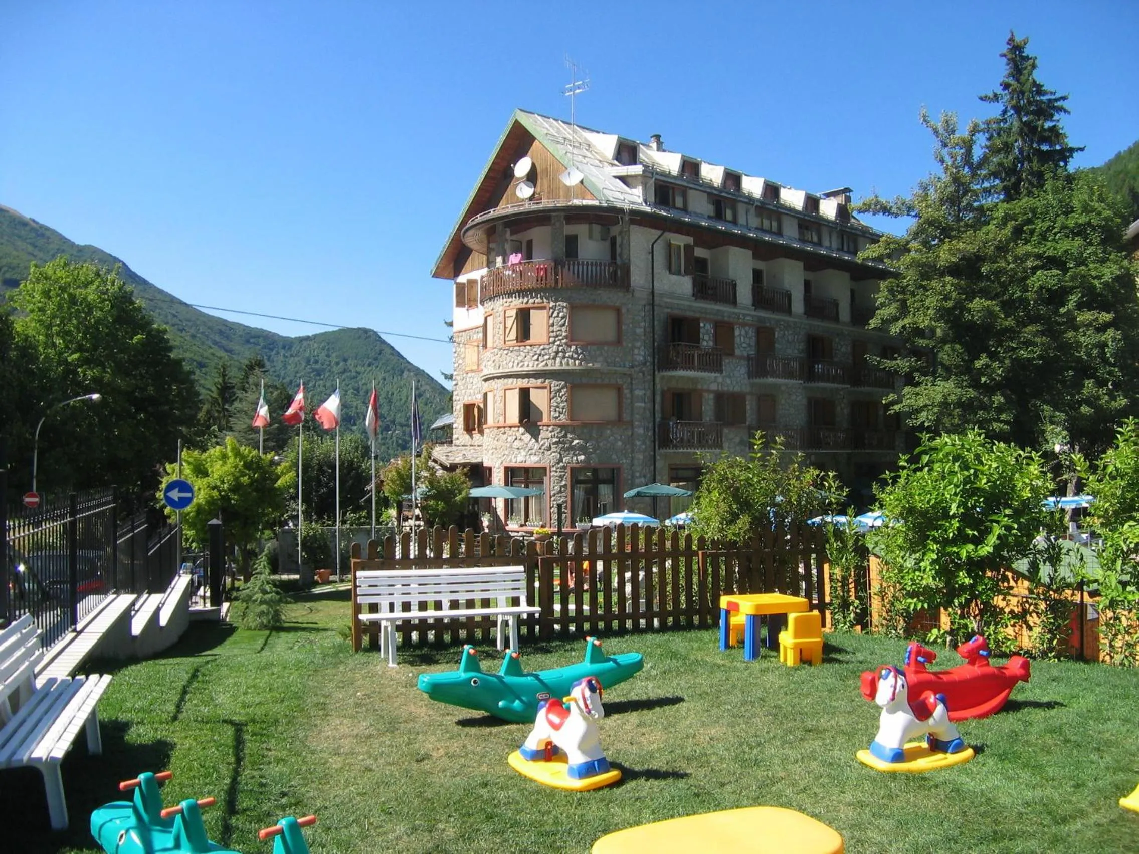 Children play ground in Grand Hotel Principe