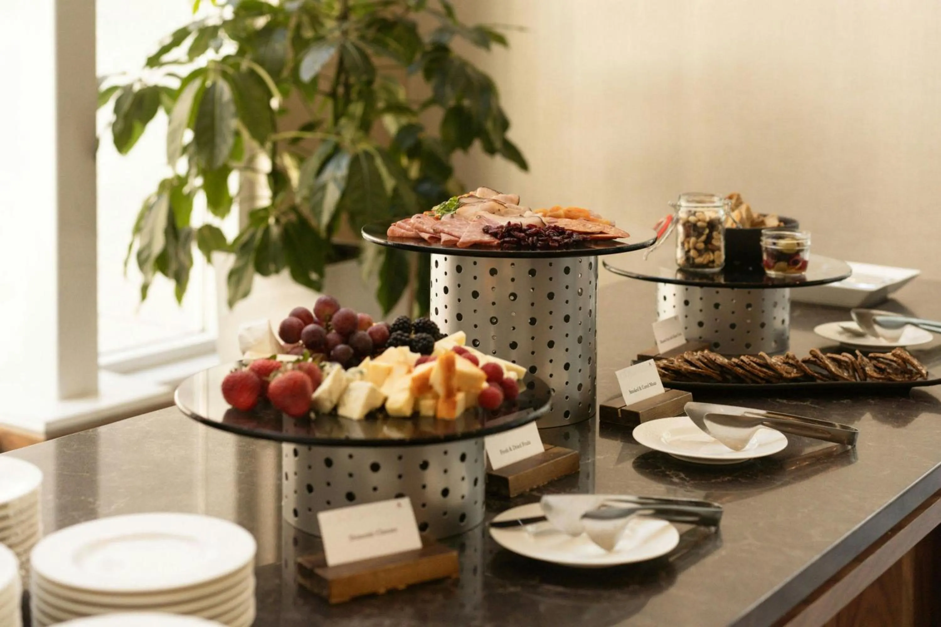 Meeting/conference room in Vancouver Marriott Pinnacle Downtown Hotel