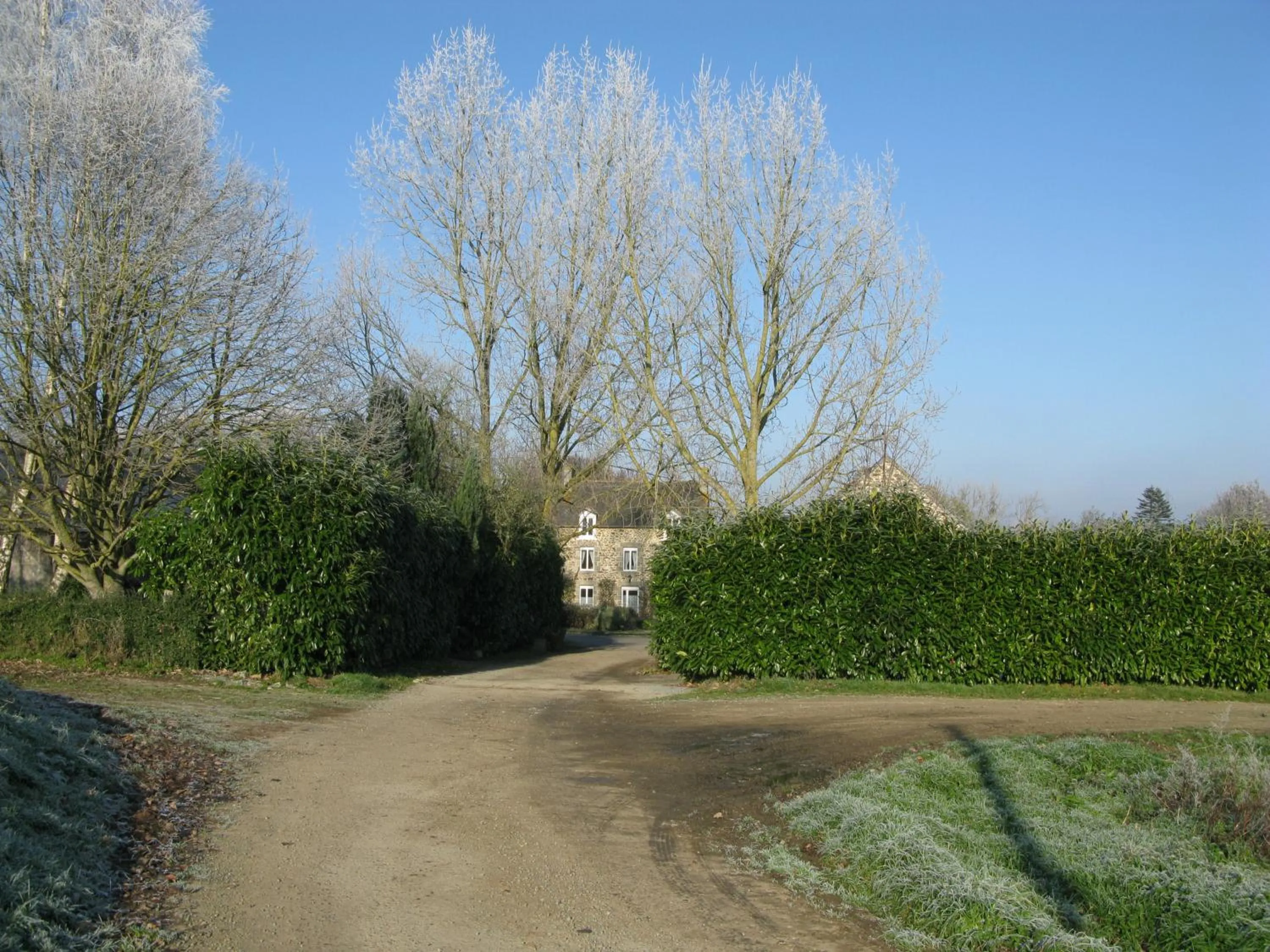 Facade/entrance in Les chambres de La Métairie du Dick