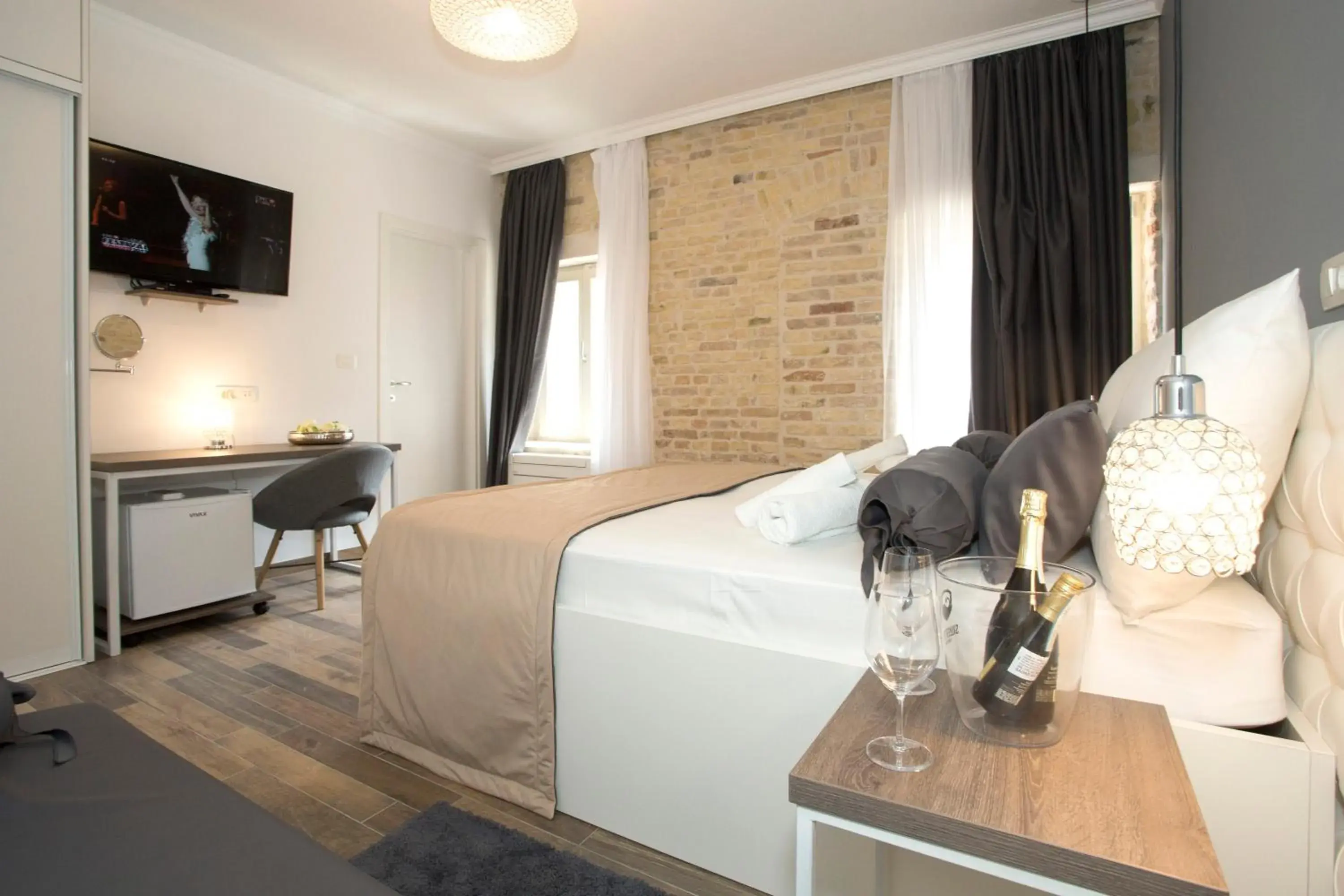 Superior Double Room in Aspalathos Residence Superior Double Room in Aspalathos Residence