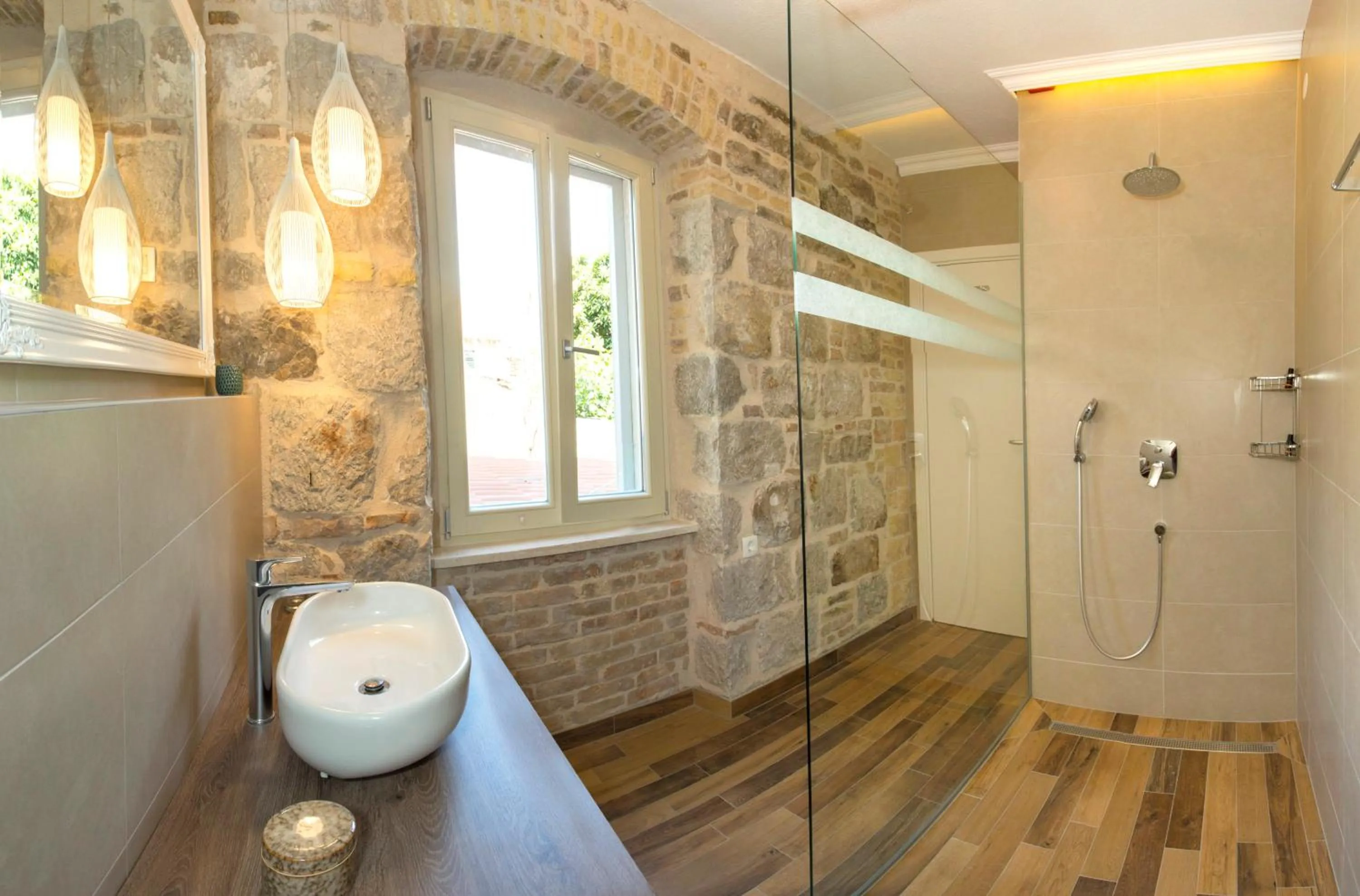 Bathroom in Aspalathos Residence