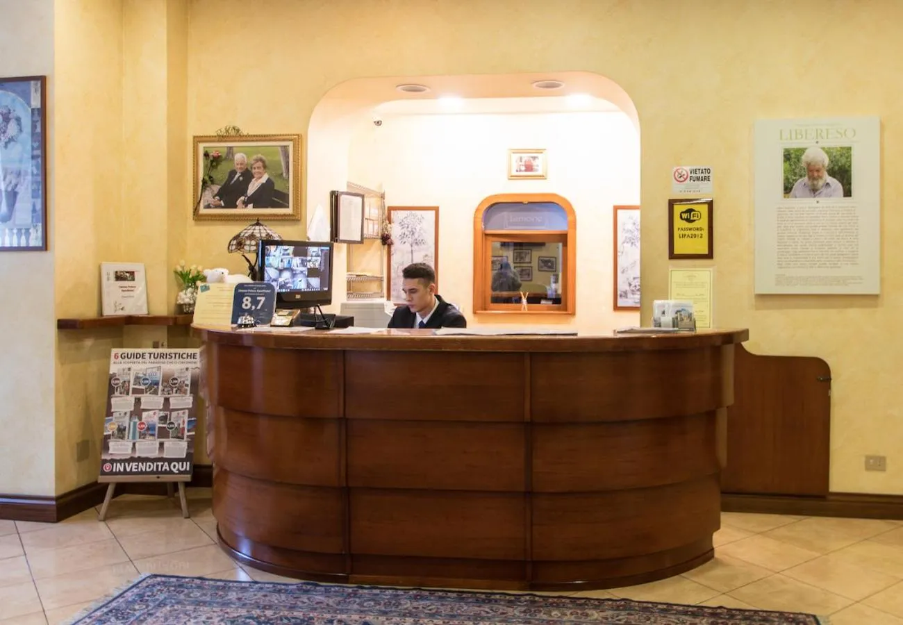 Limone Palace Aparthotel