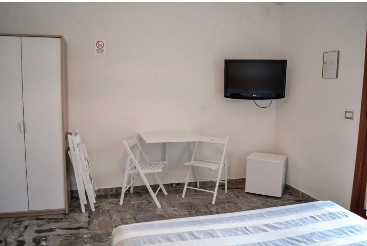 TV and multimedia, Bed in Pompei Gryllus