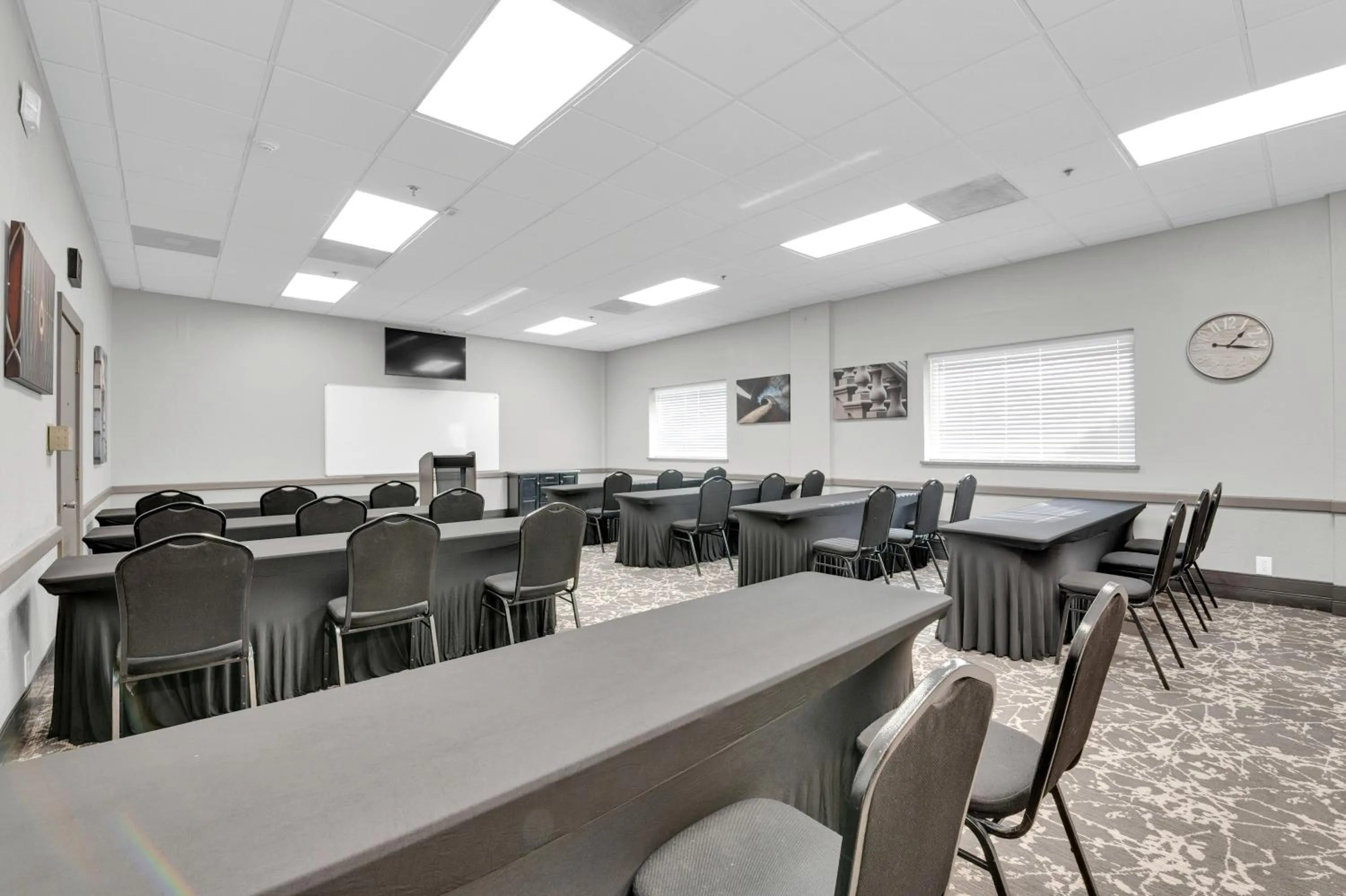 Meeting/conference room in Best Western Plus The Charles Hotel