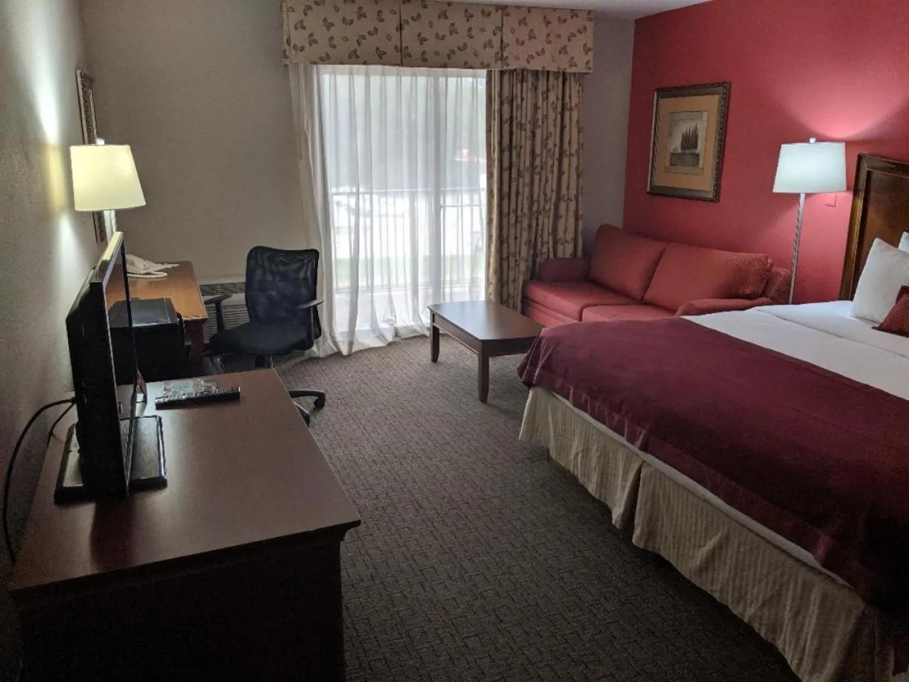 Bedroom, Bed in Ramada by Wyndham Raleigh