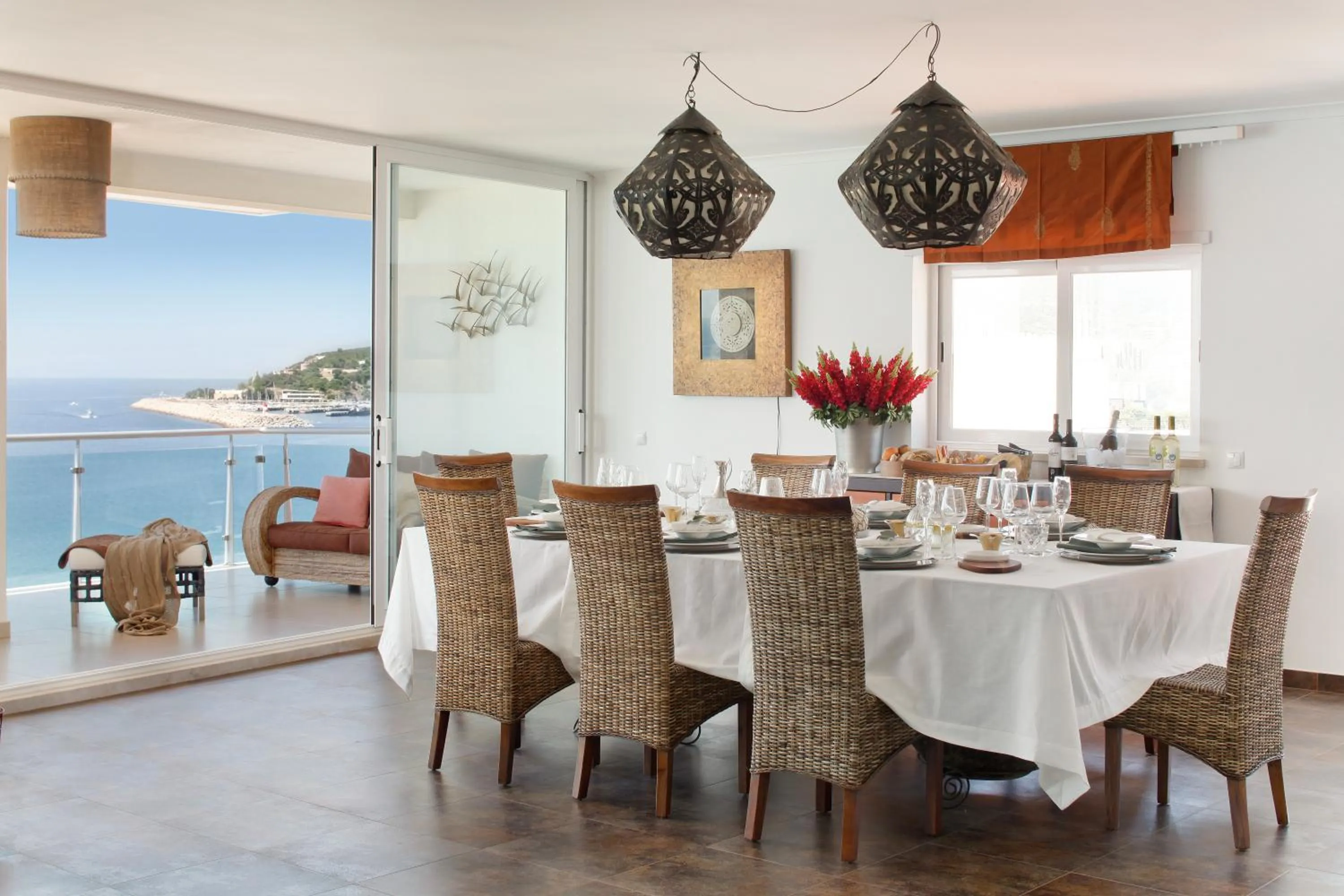 Day in CALI Deluxe Holidays, Sesimbra