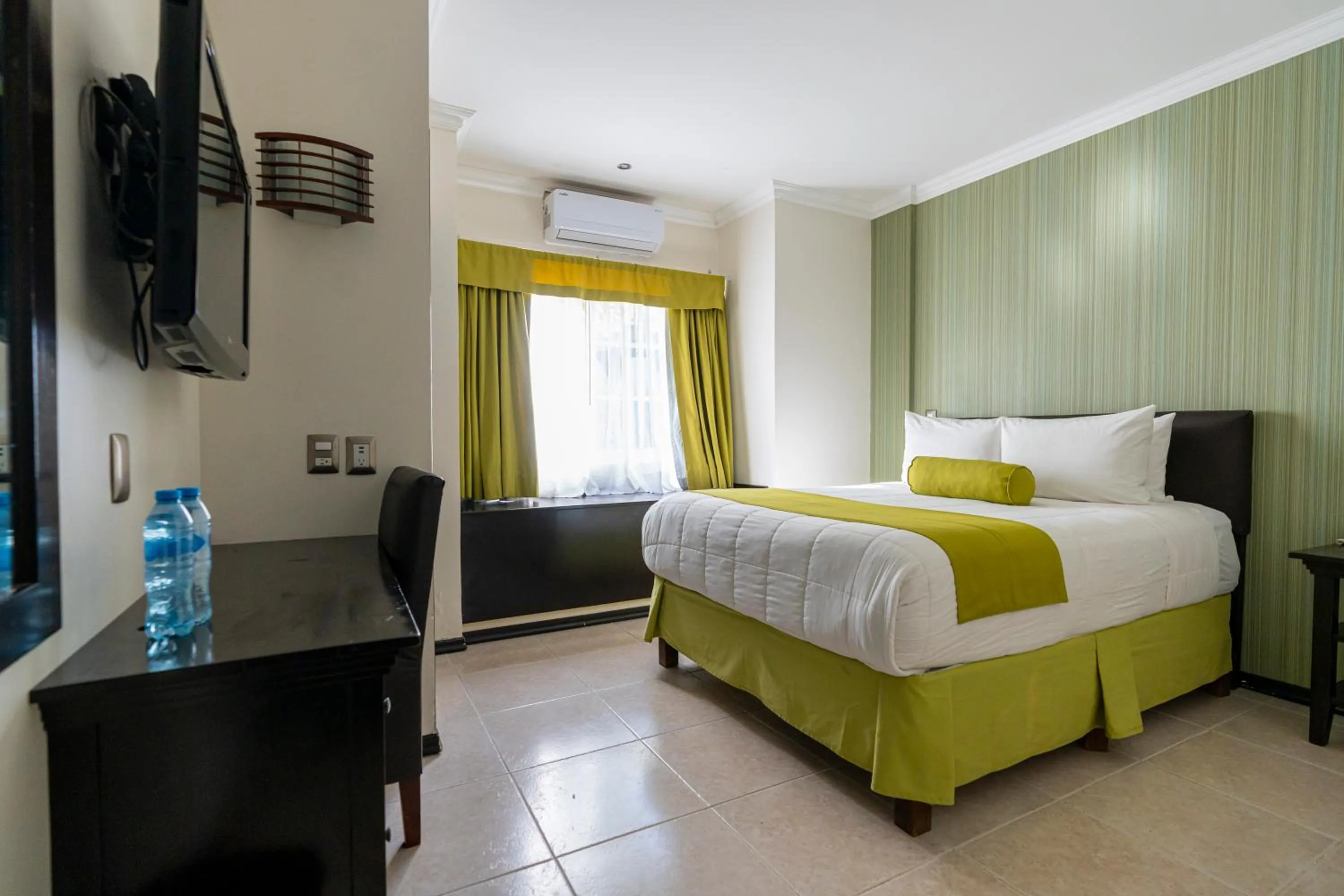 Bed in Hotel Ocean View