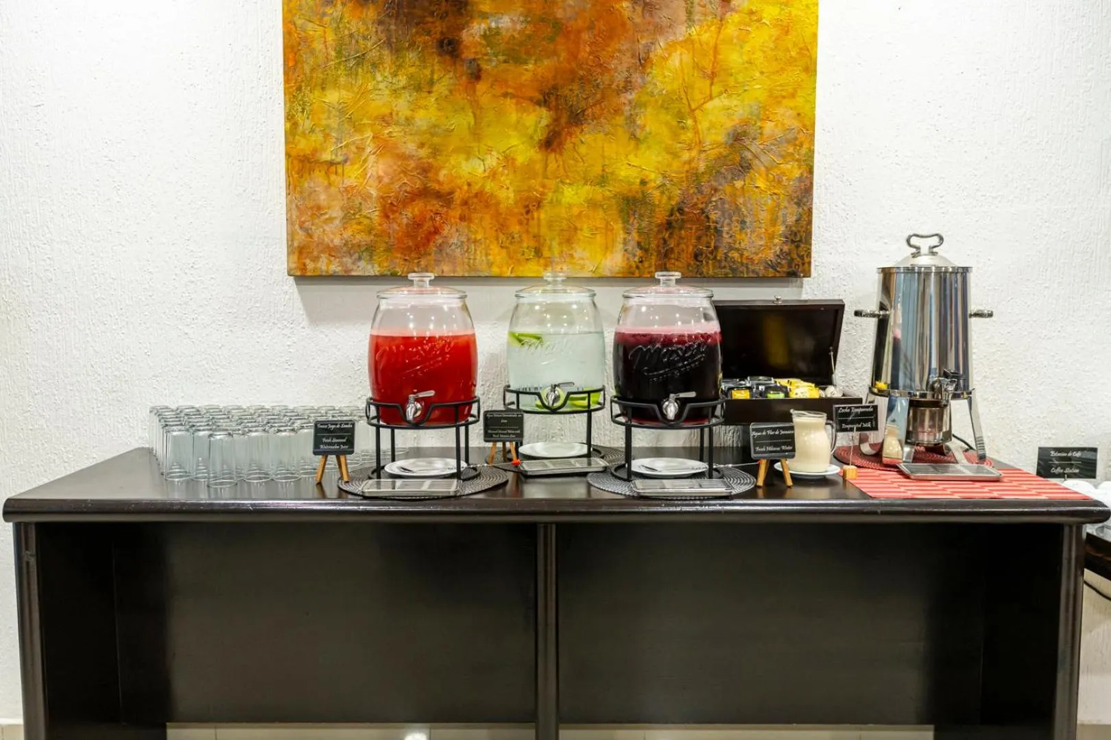 Coffee/tea facilities in Hotel Ocean View