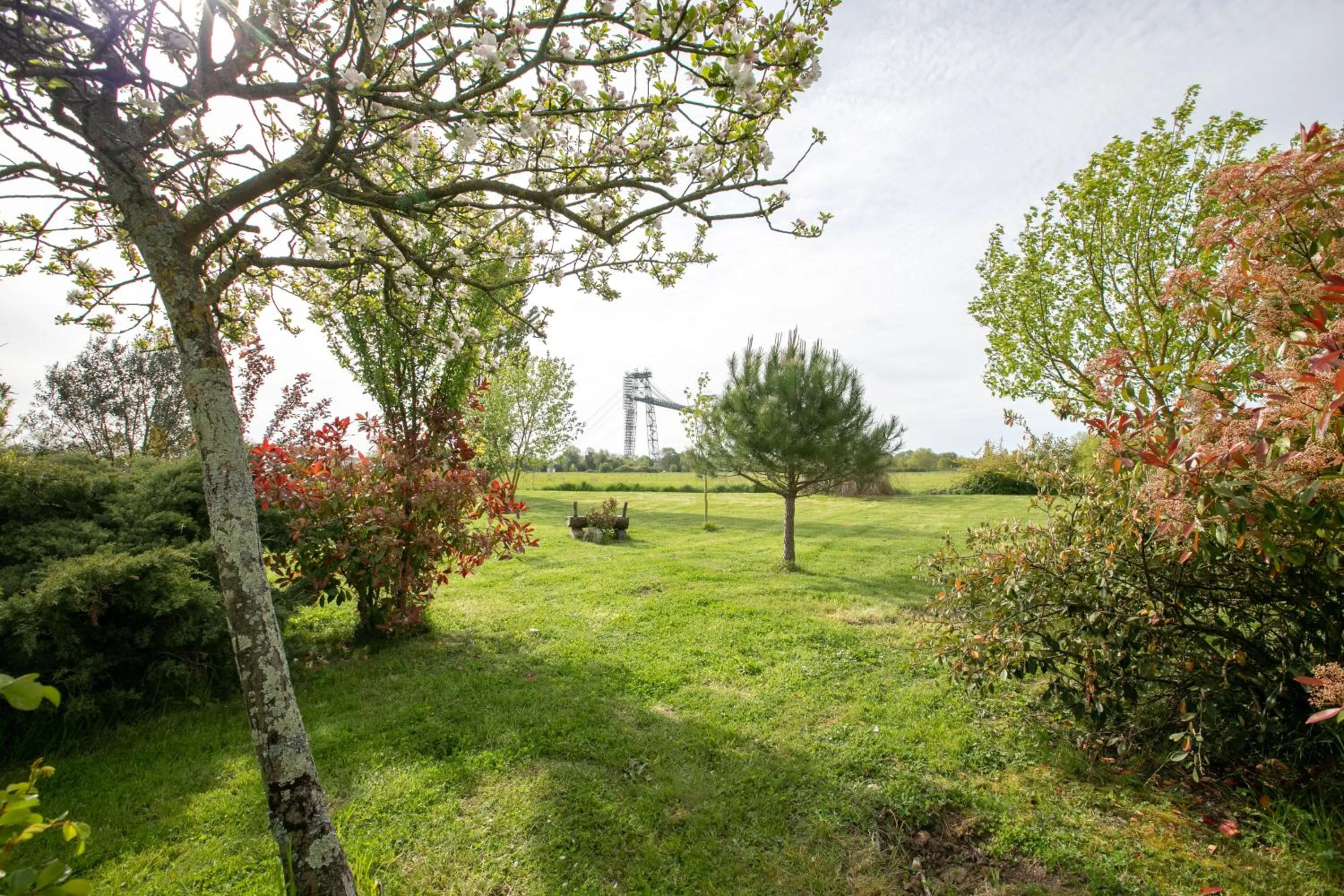 Garden in Hôtel-Restaurant La Belle Poule - Contact Hotel