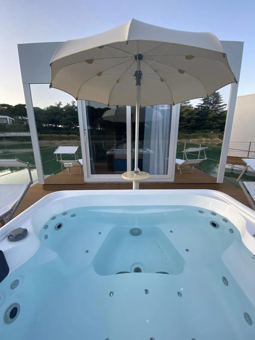 Hot Tub in Villaggio La Pescaccia