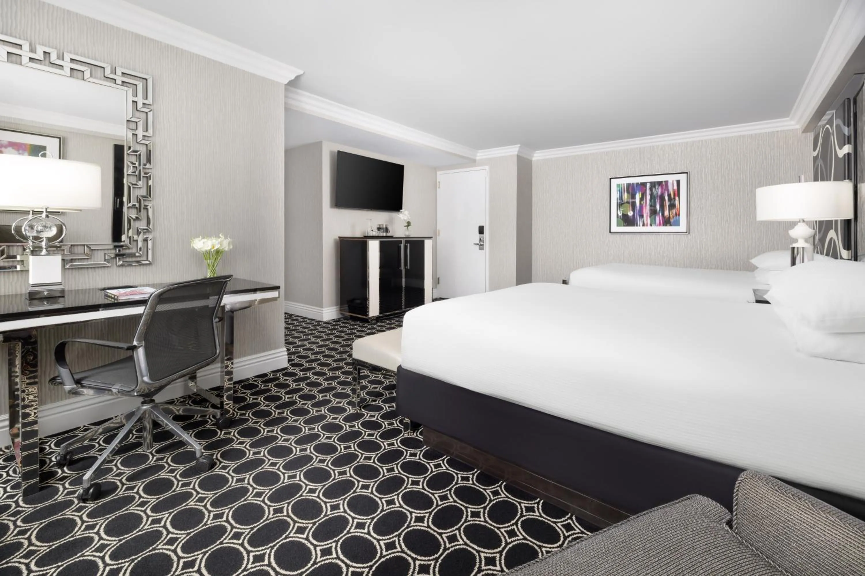 Bedroom, Bed in The Muse New York