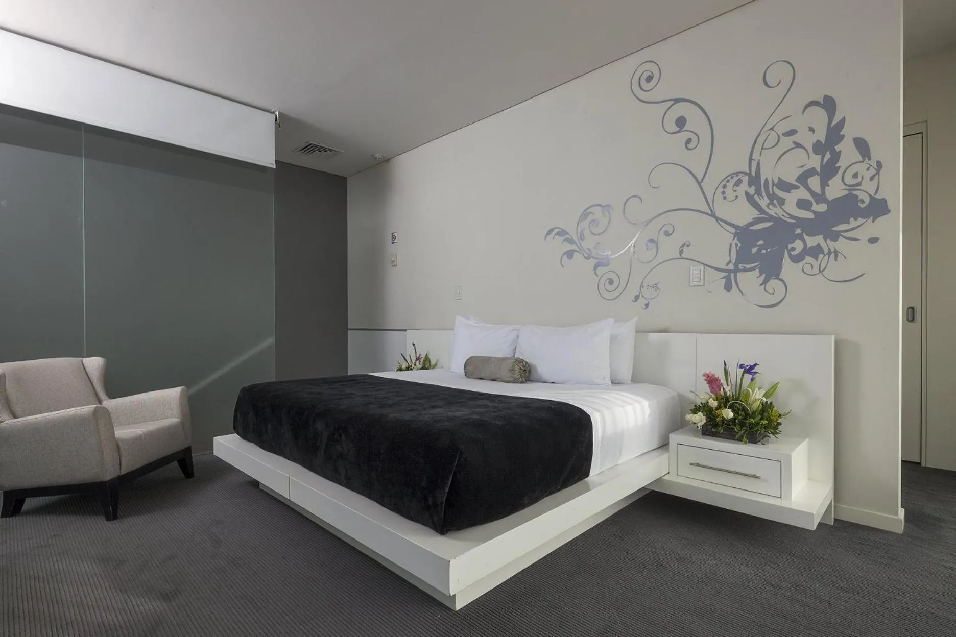 Photo of the whole room, Bed in Gamma Morelia Belo