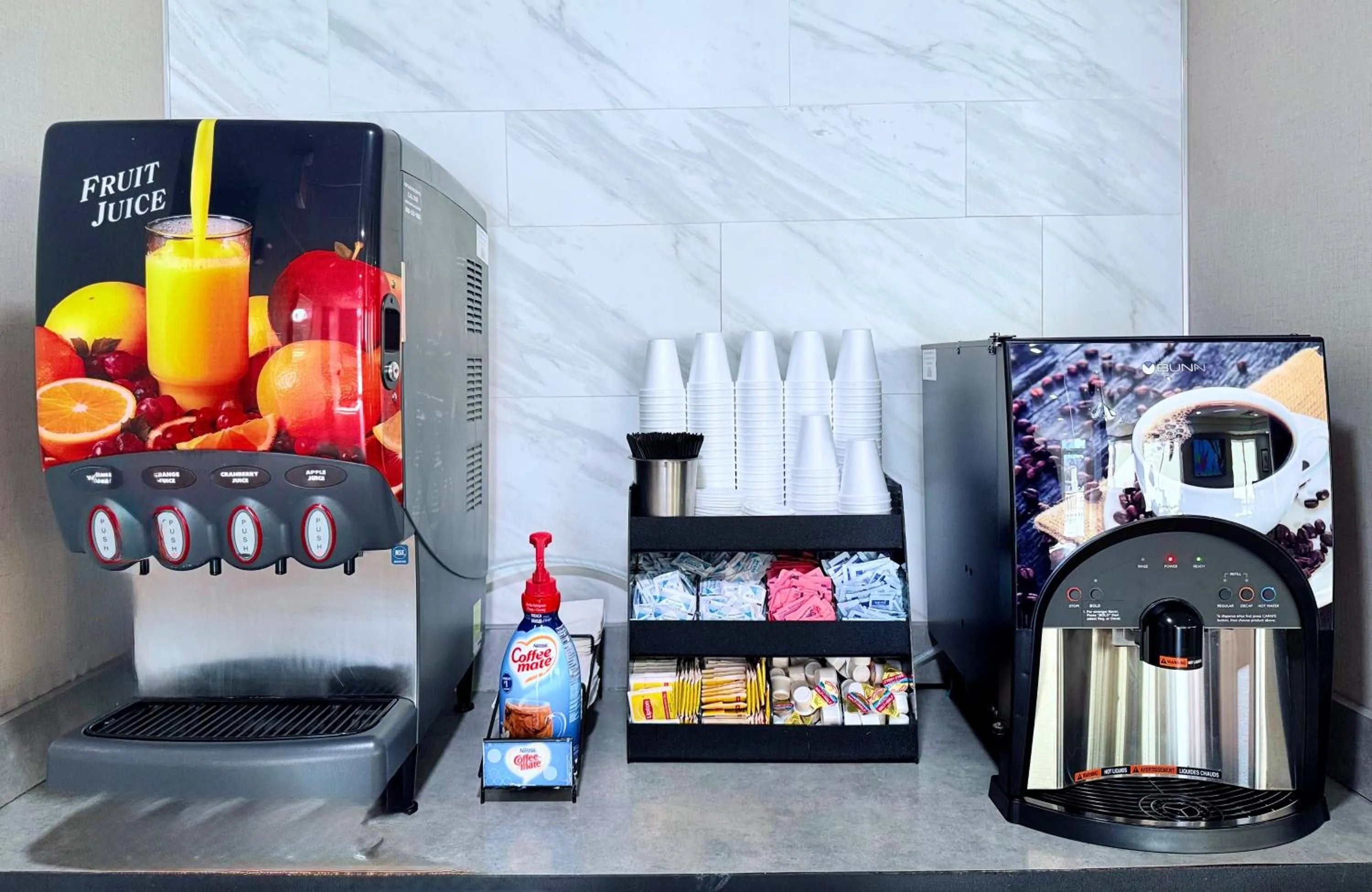 Coffee/tea facilities in La Quinta by Wyndham Orlando Universal area - Free Shuttle to Universal