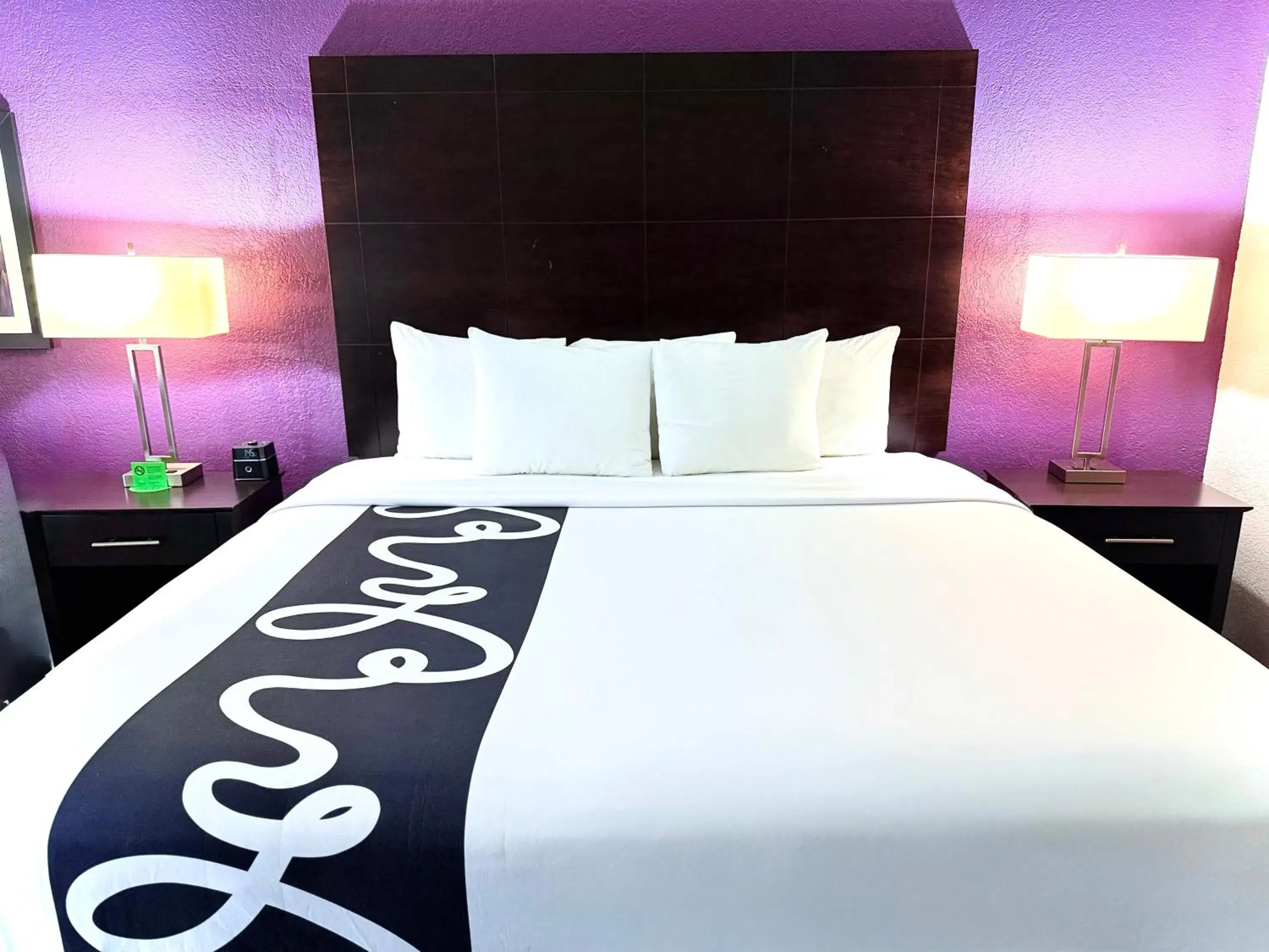 King Room in La Quinta by Wyndham Orlando Universal area - Free Shuttle to Universal King Room in La Quinta by Wyndham Orlando Universal area - Free Shuttle to Universal