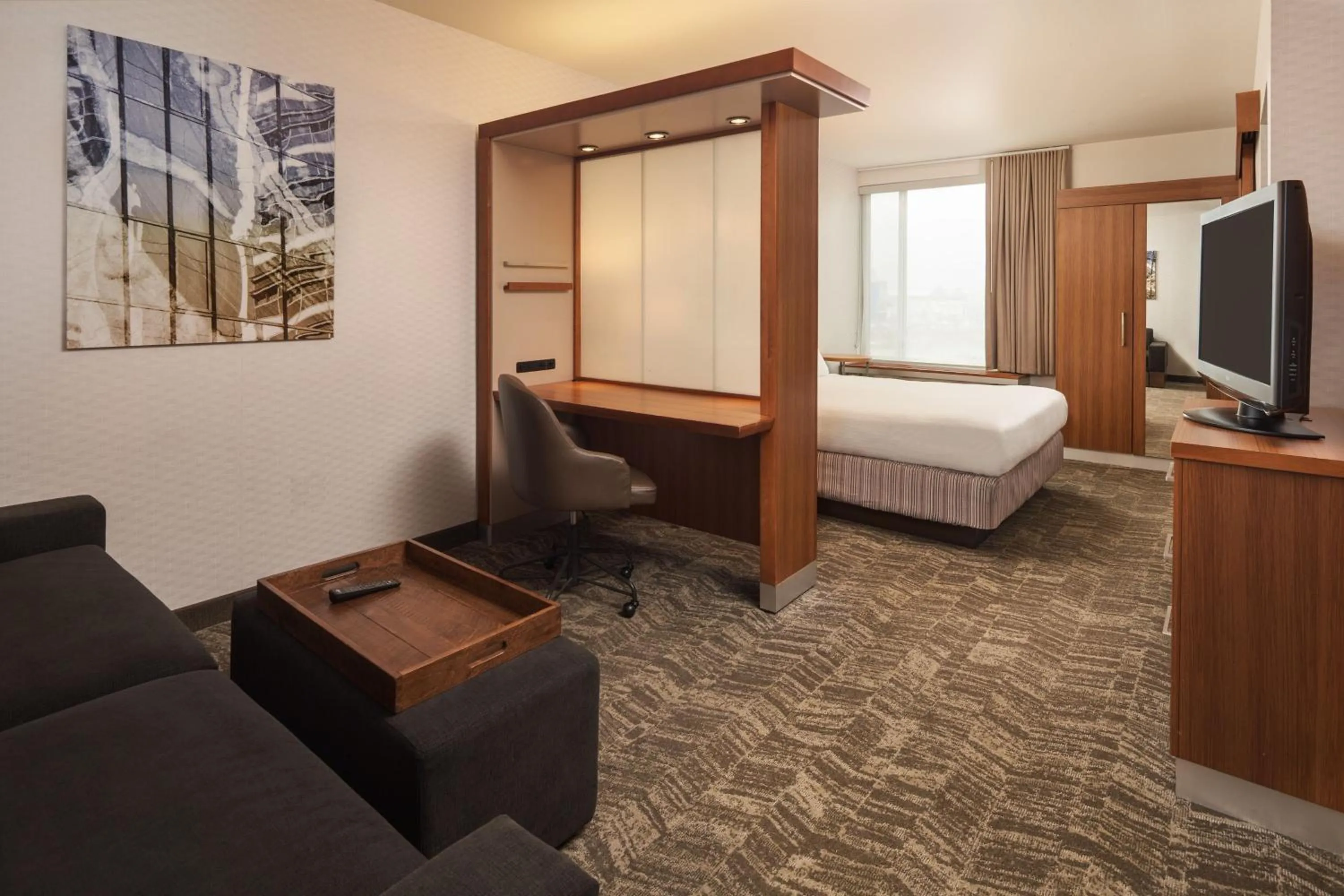 Photo of the whole room, Bed in SpringHill Suites by Marriott Philadelphia Airport / Ridley Park