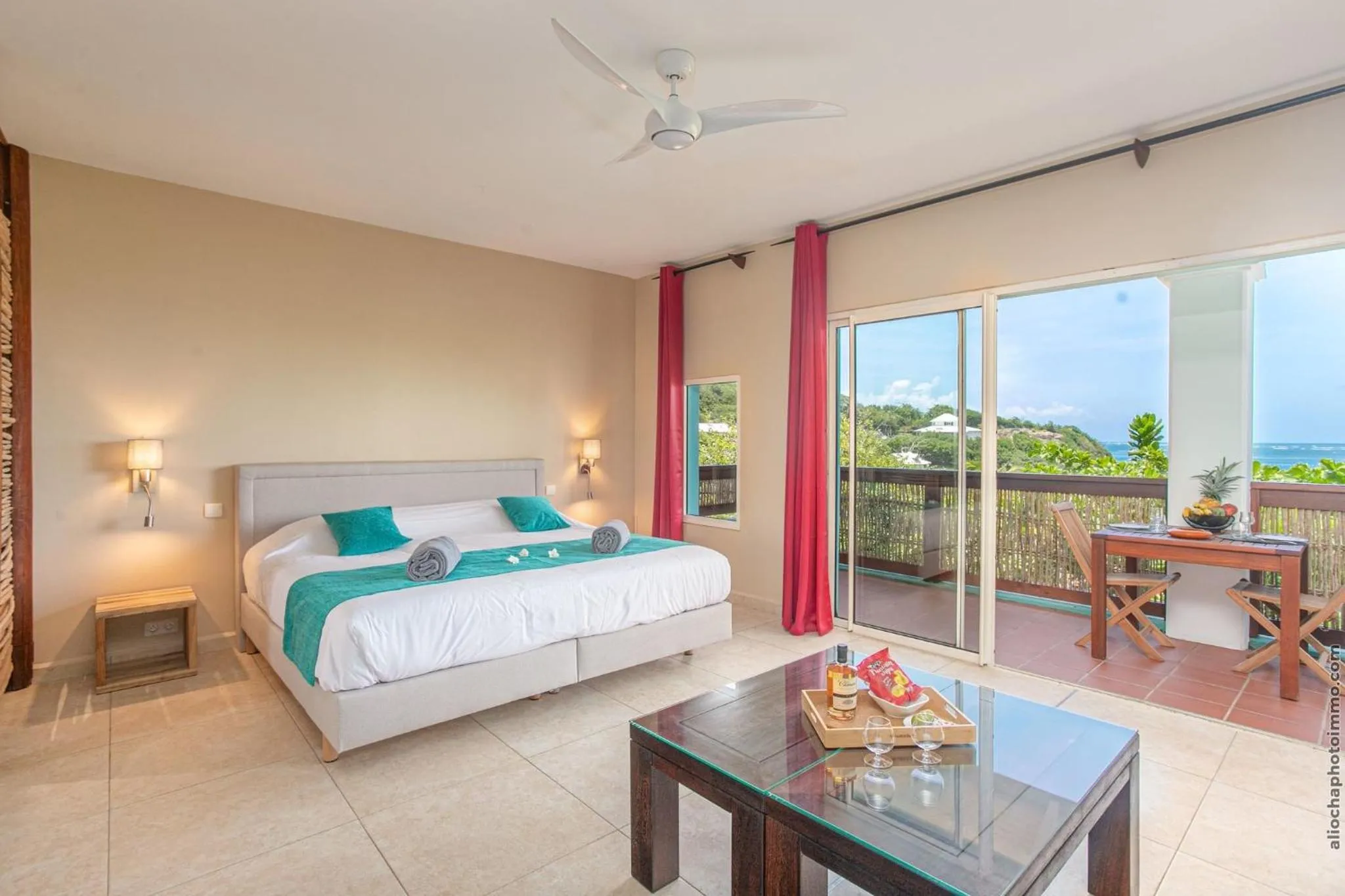 Bed in Les Villas du Lagon