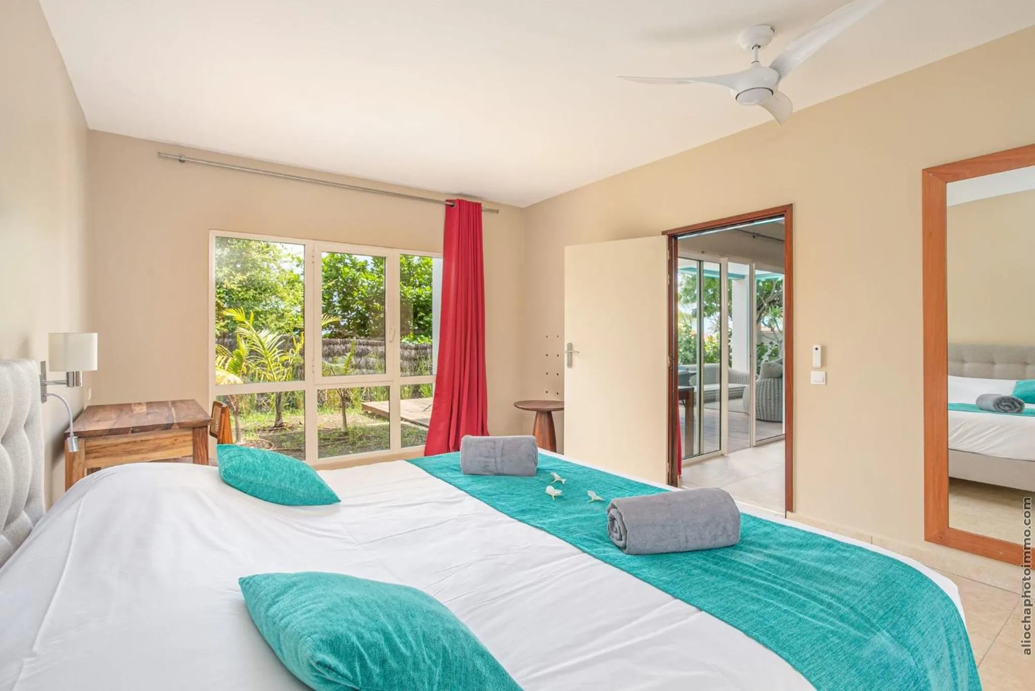 Bed in Les Villas du Lagon