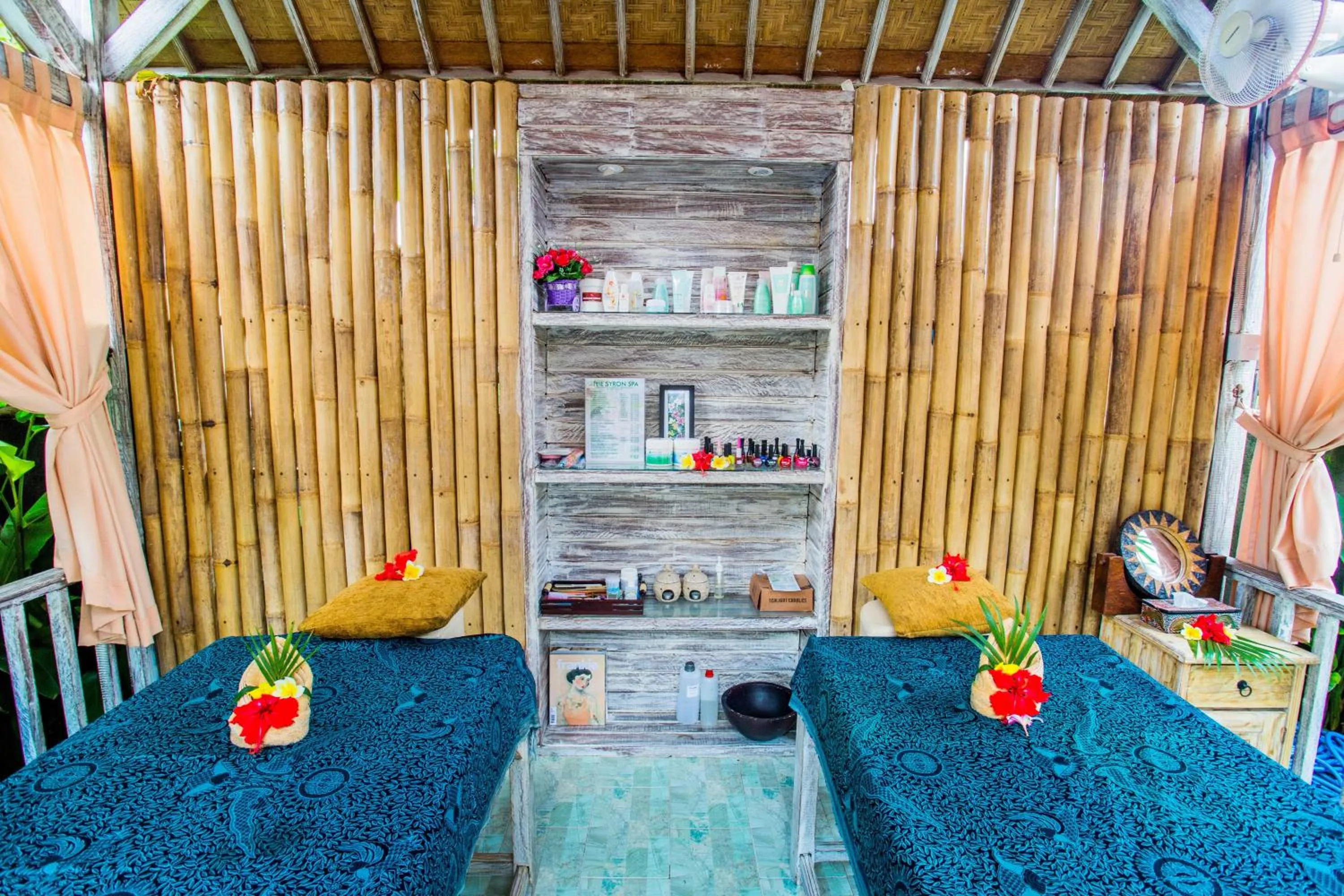 Property building in The Syron Huts Lembongan