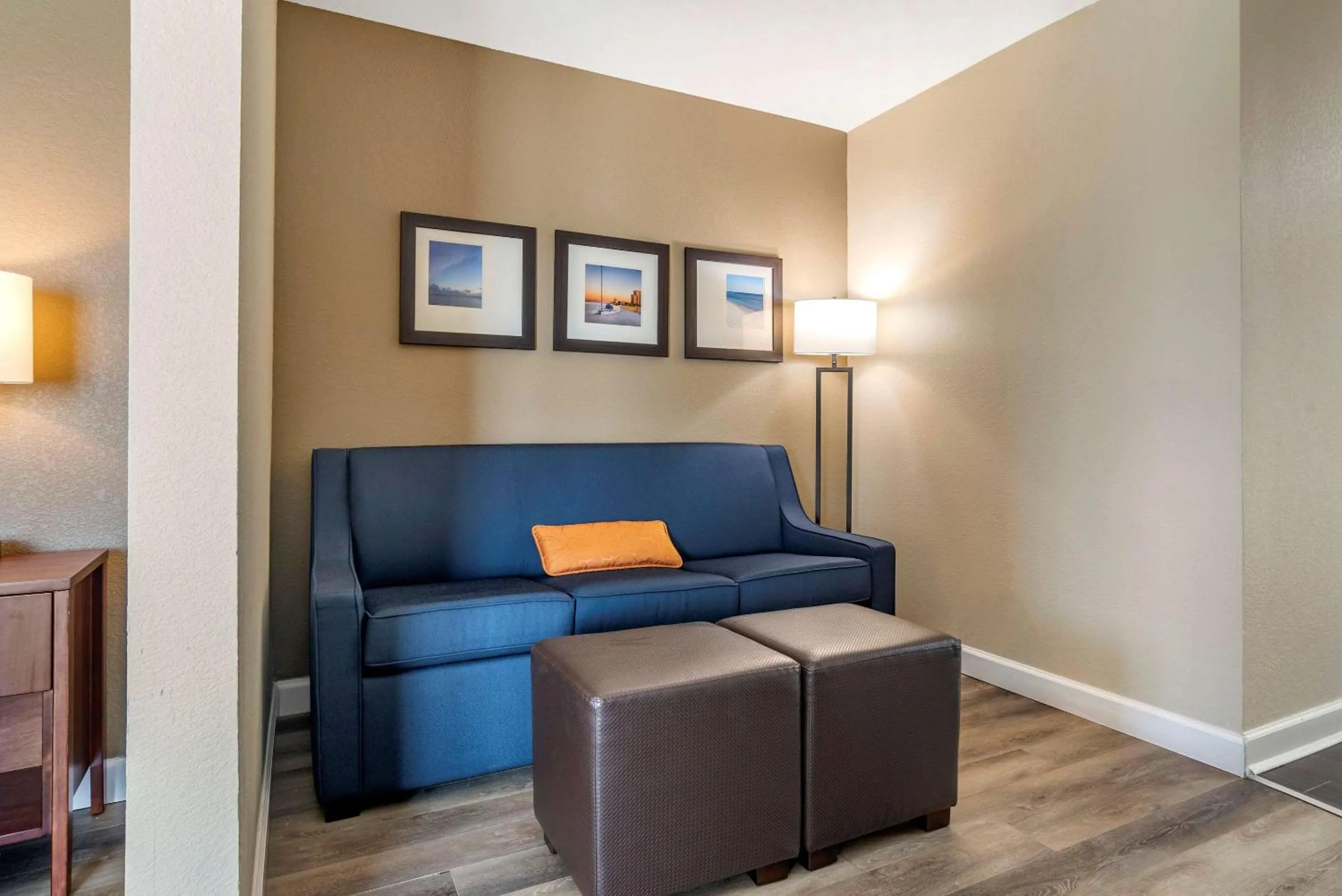 Photo of the whole room in Comfort Inn & Suites Fort Walton Beach