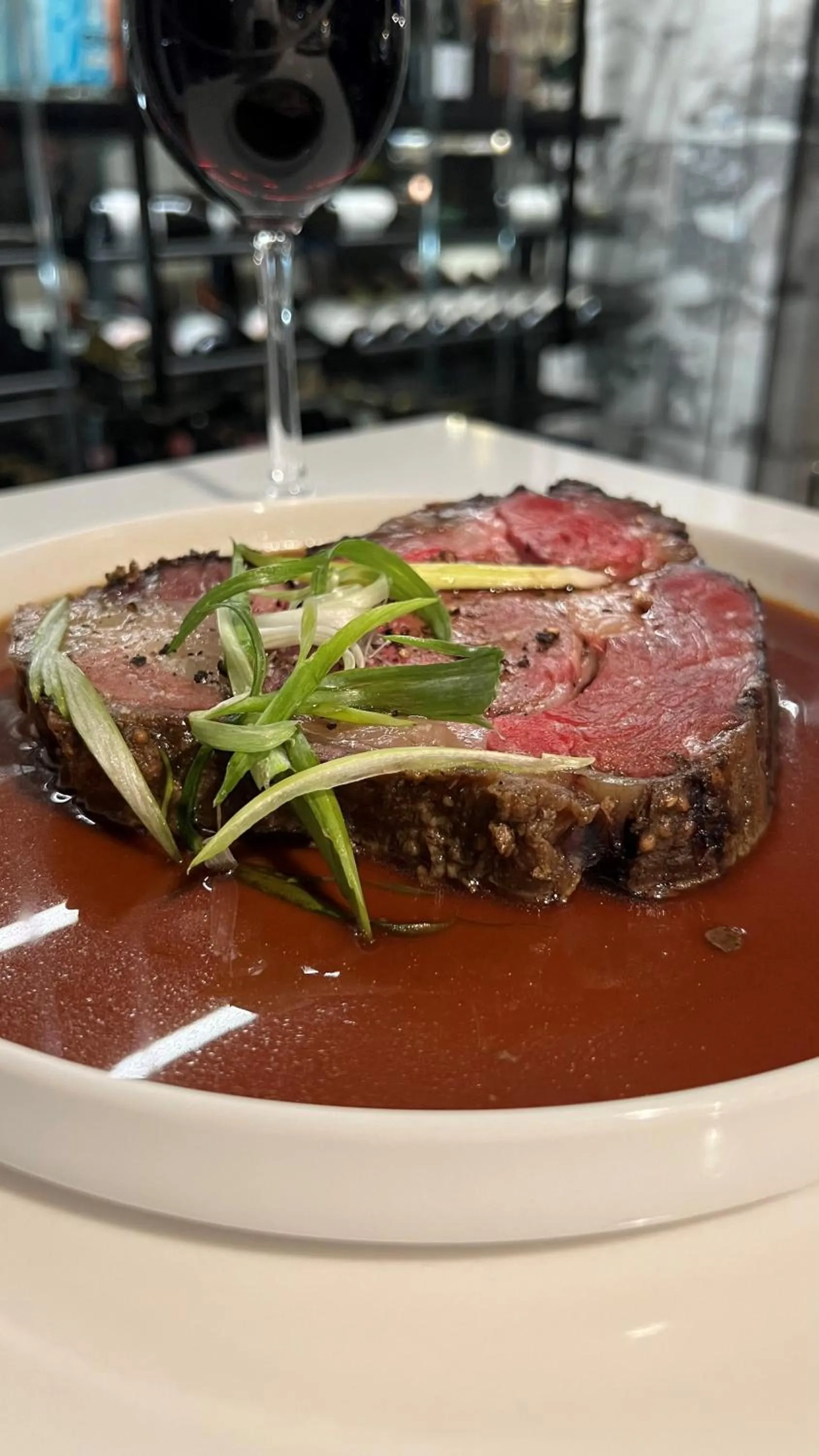 Restaurant/places to eat in Hotel & Suites Le Dauphin Drummondville