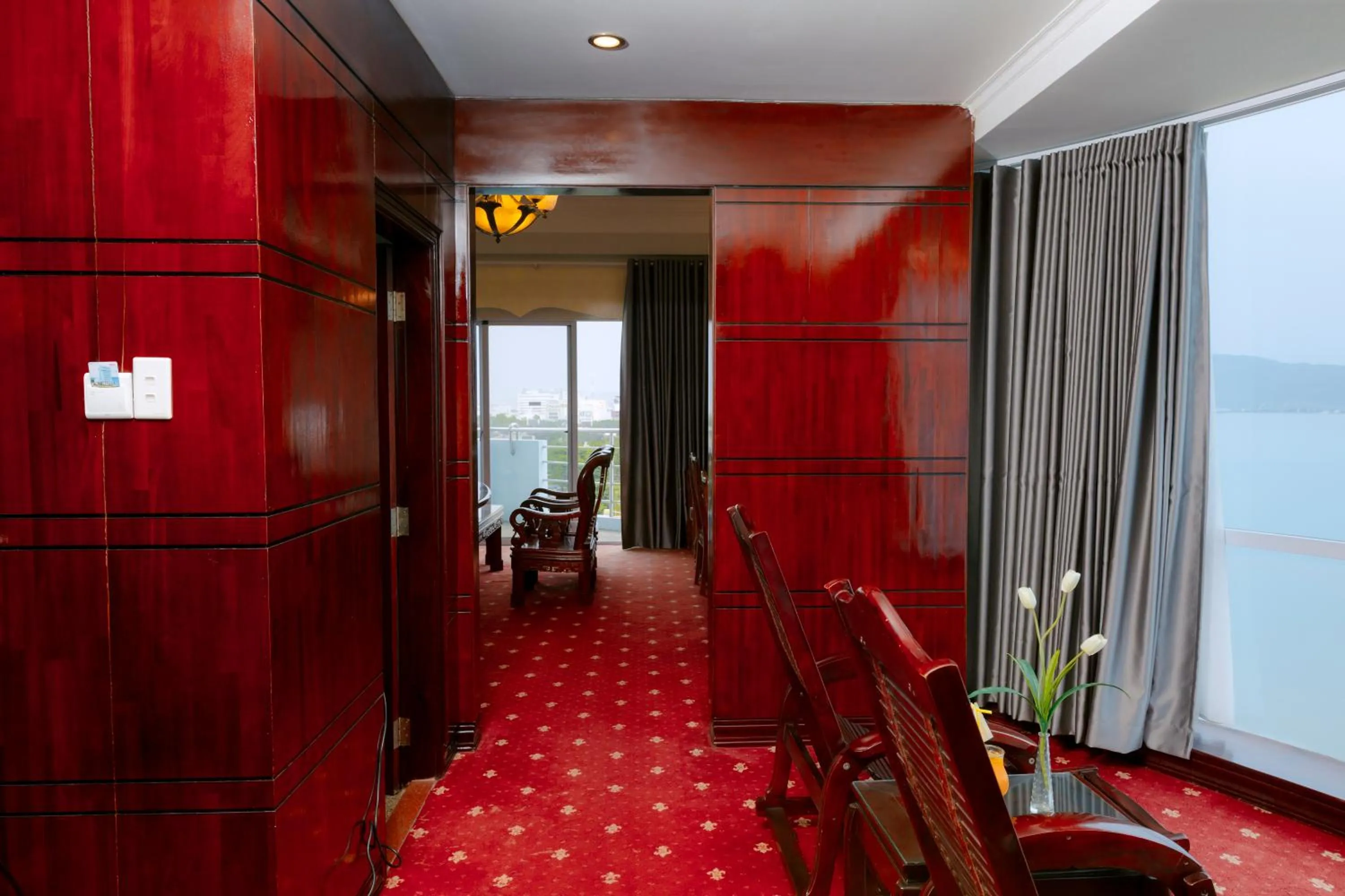 Photo of the whole room in Seagull Hotel