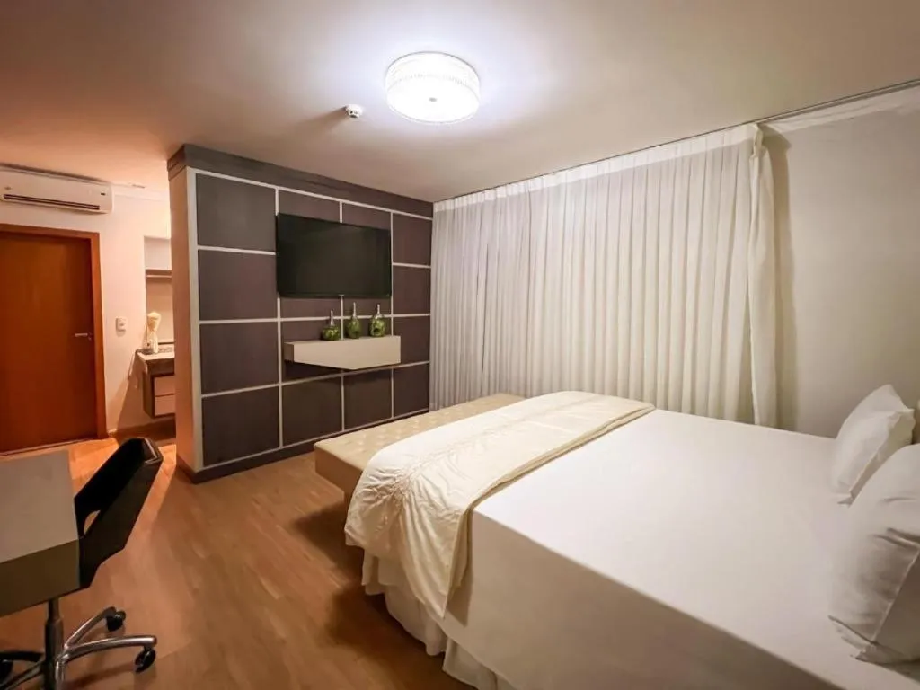 Bed in Paraná Comfort Hotel