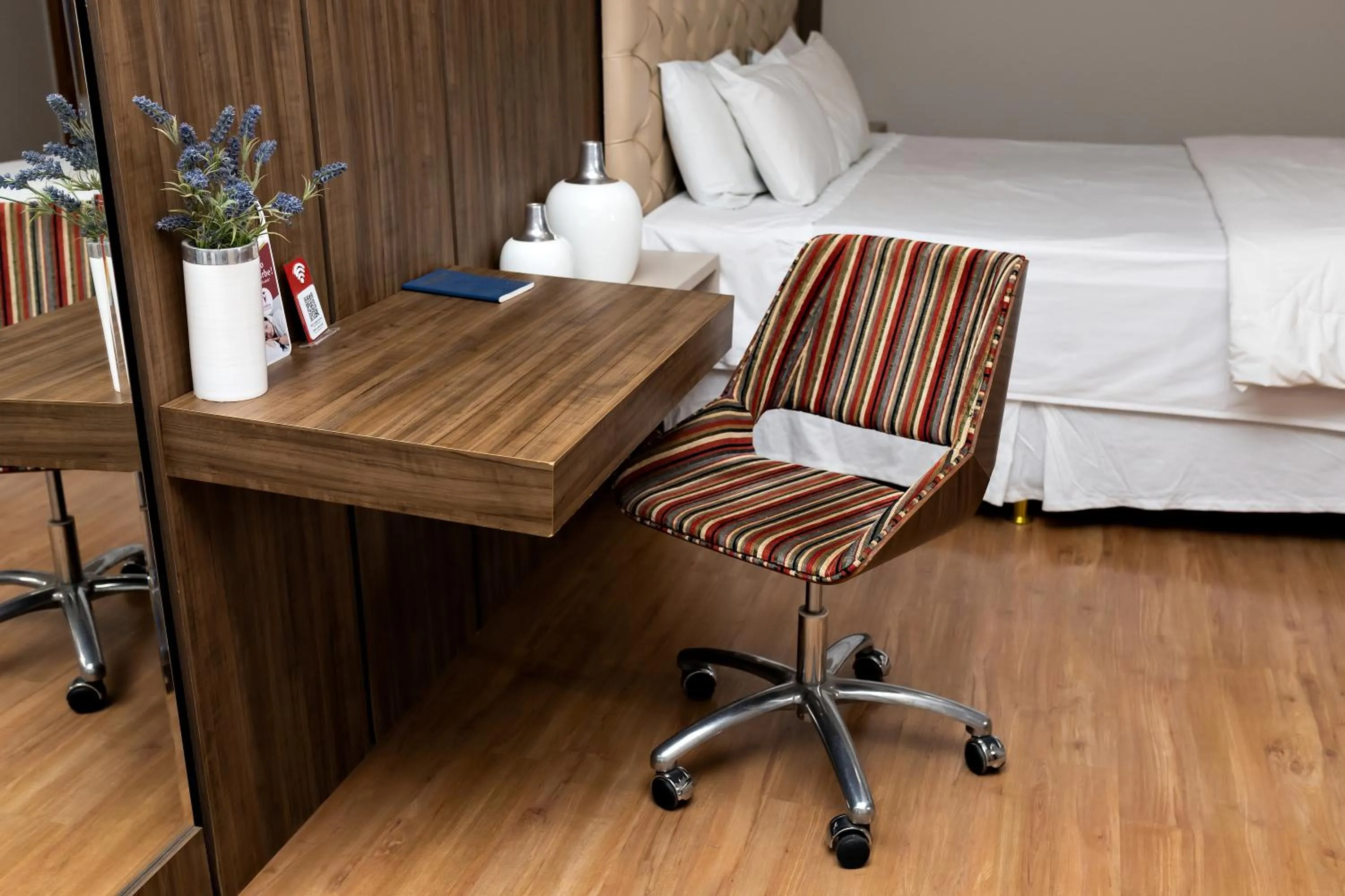 Bed in Paraná Comfort Hotel