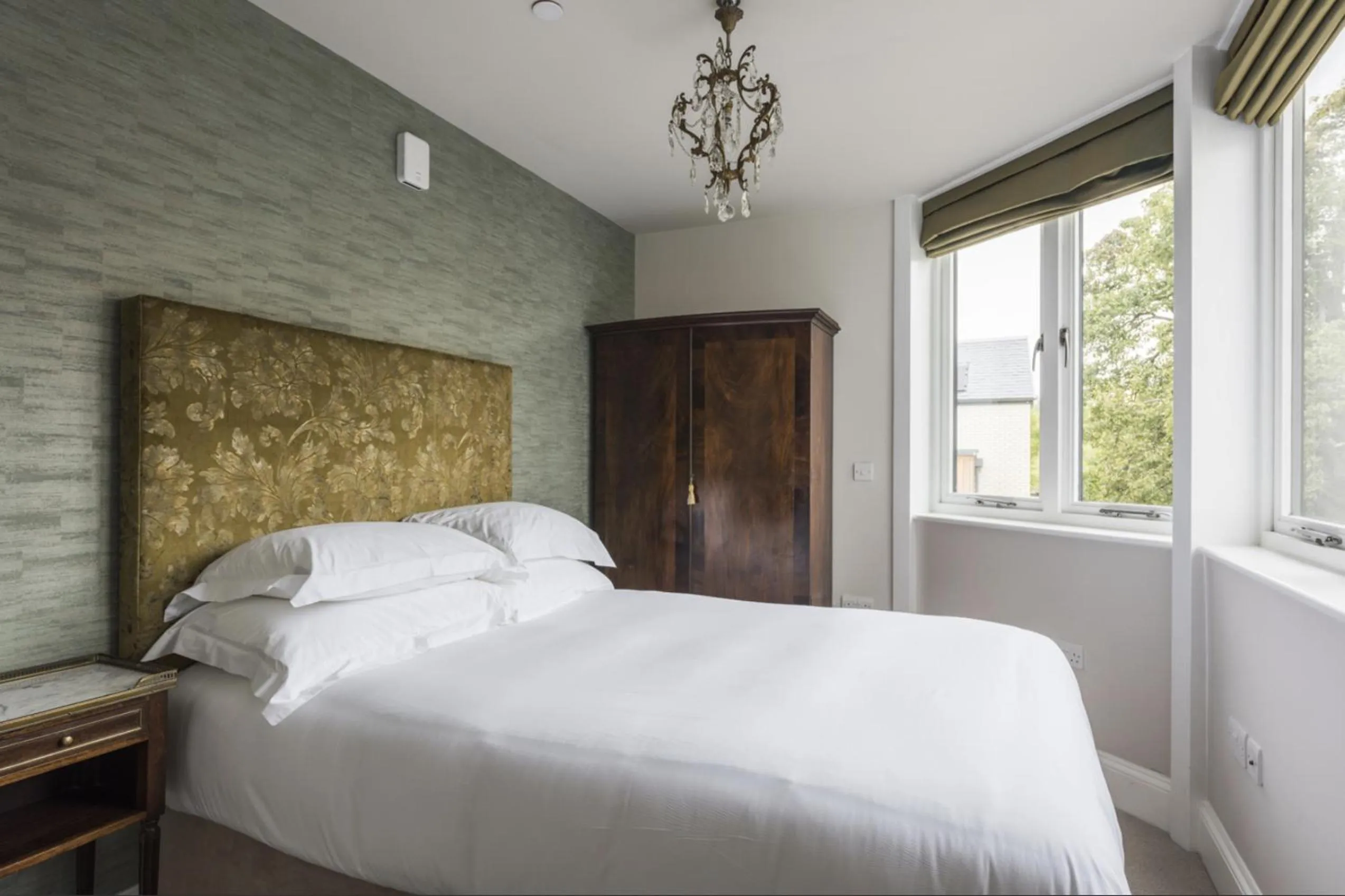 Bed in Beech House - Urban Apartments