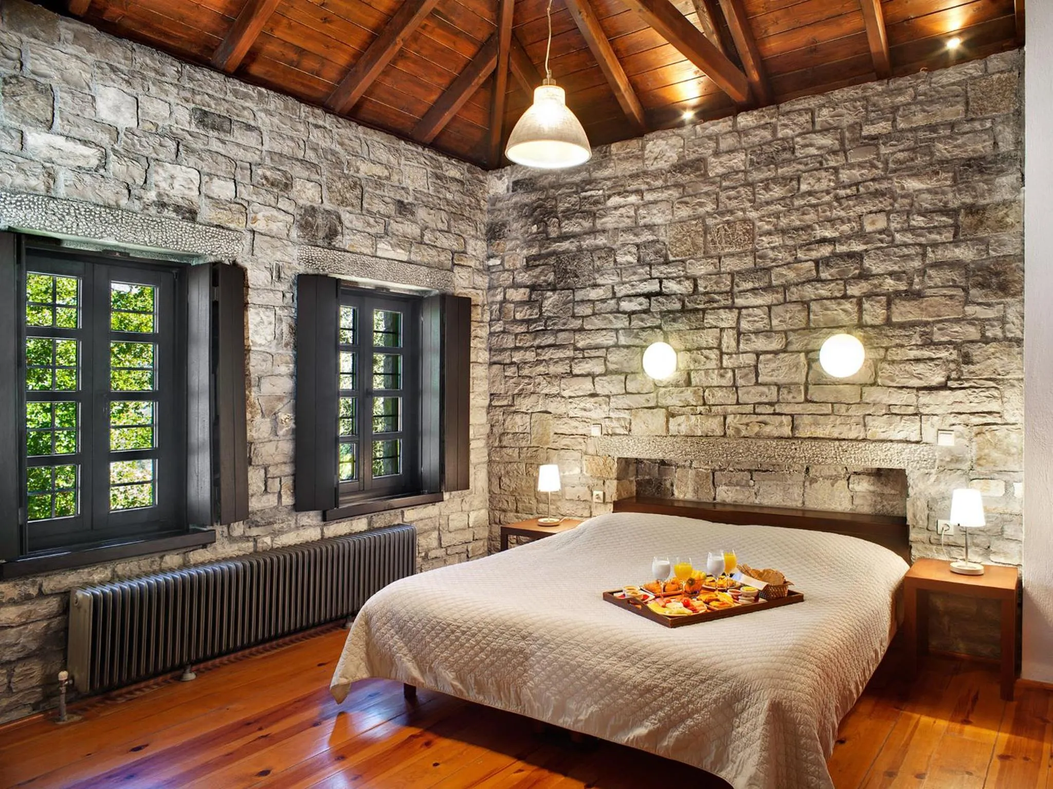 Bed in Aristi Mountain Resort