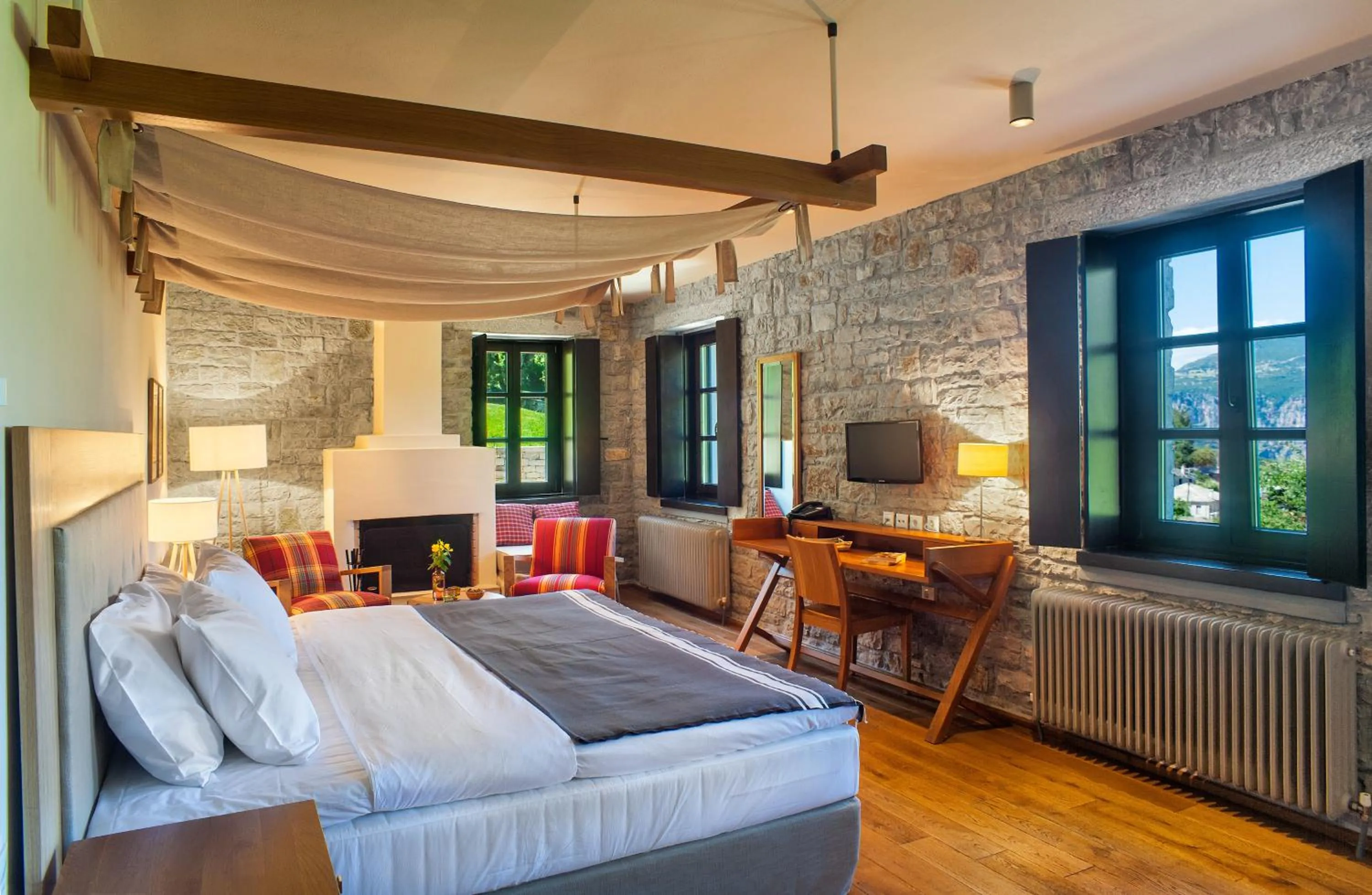 Bed in Aristi Mountain Resort