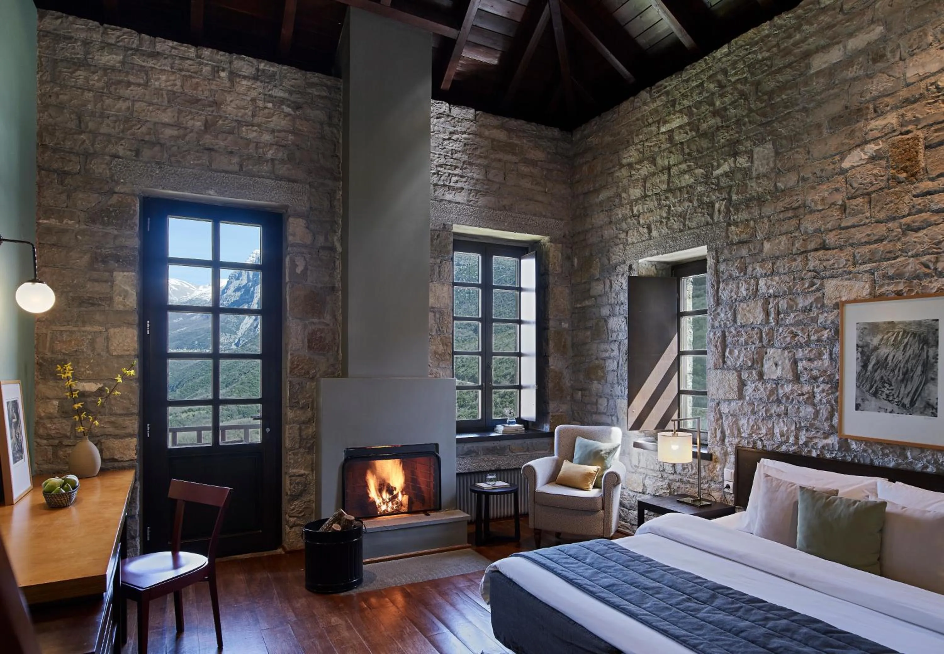 Bedroom, Bed in Aristi Mountain Resort