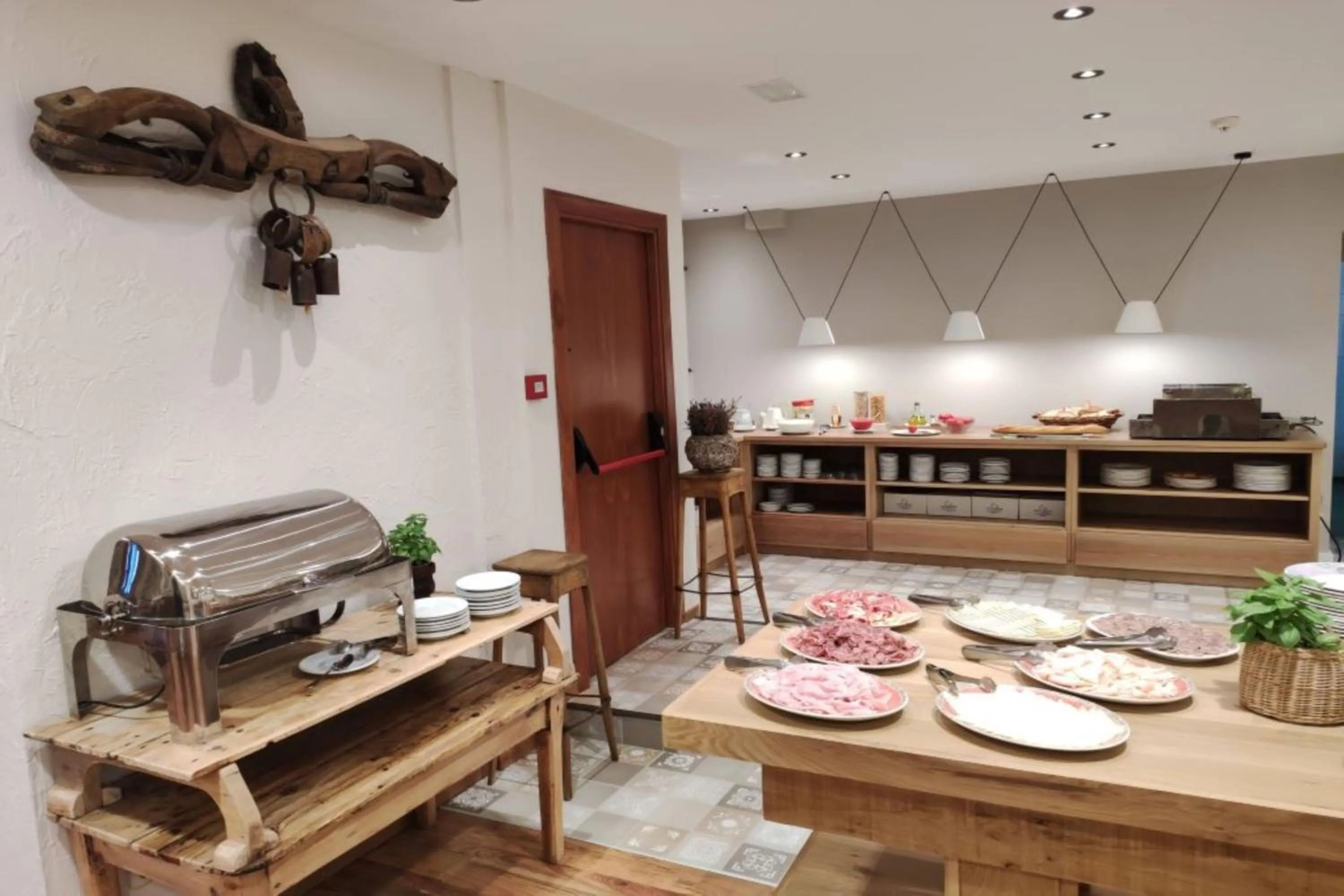 Buffet breakfast in Hotel Saurat