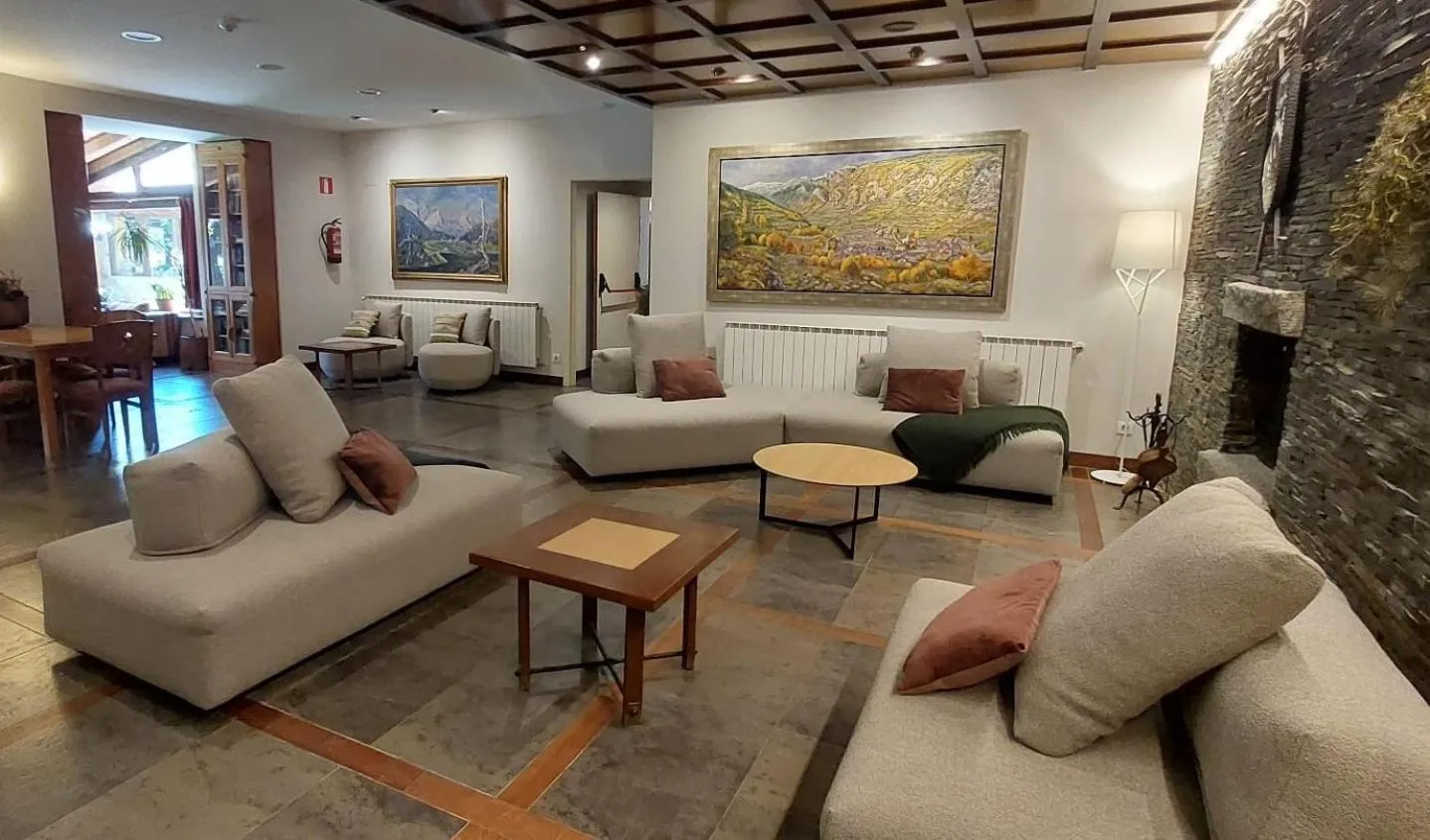 Lobby or reception in Hotel Saurat