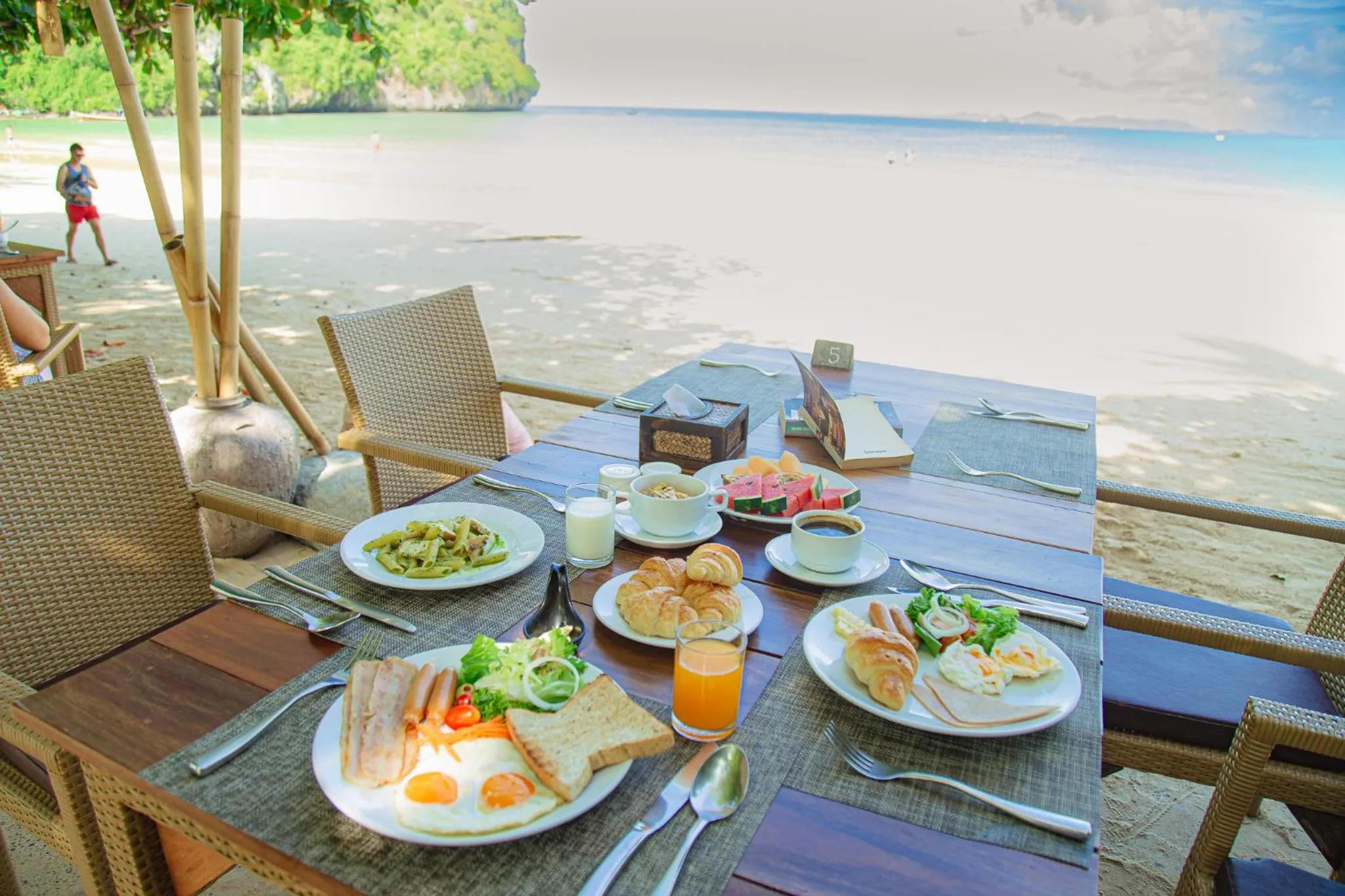 Restaurant/places to eat in Railay Village Resort and Spa