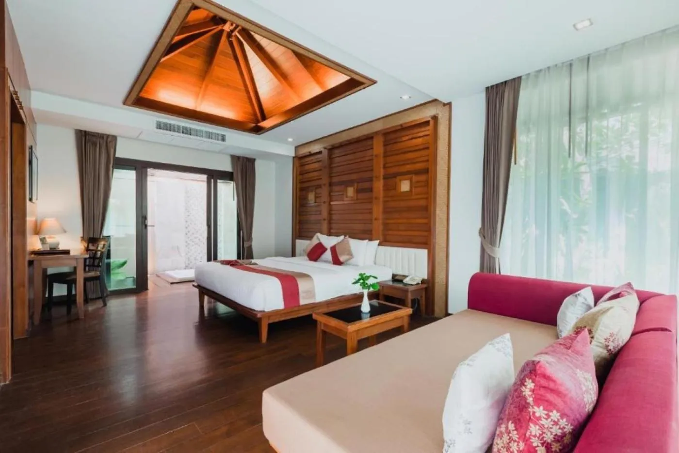 TV and multimedia, Bed in Railay Village Resort and Spa