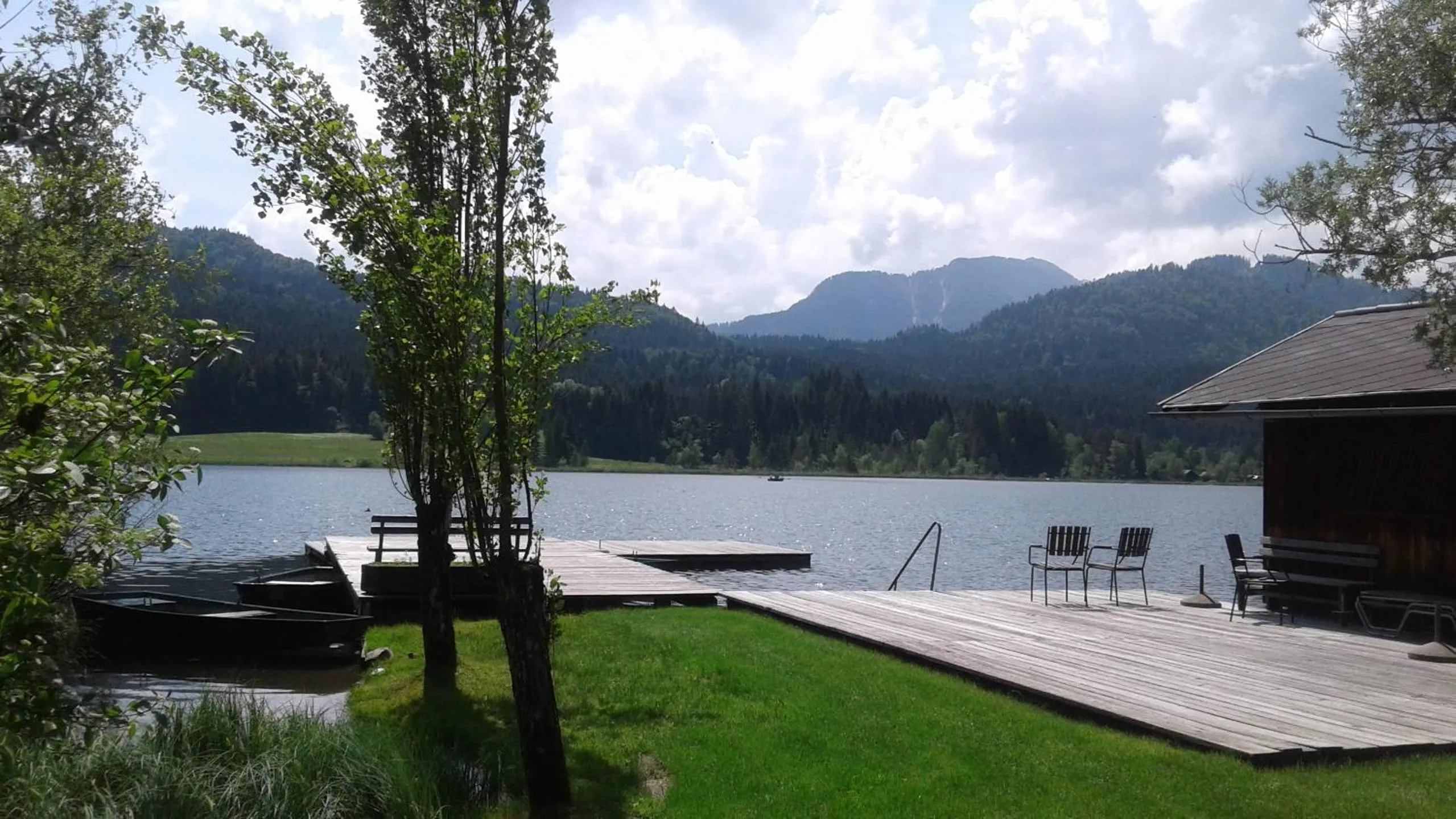 Beach in Kolbitsch am Weissensee ein Seeblick der verzaubert B&B