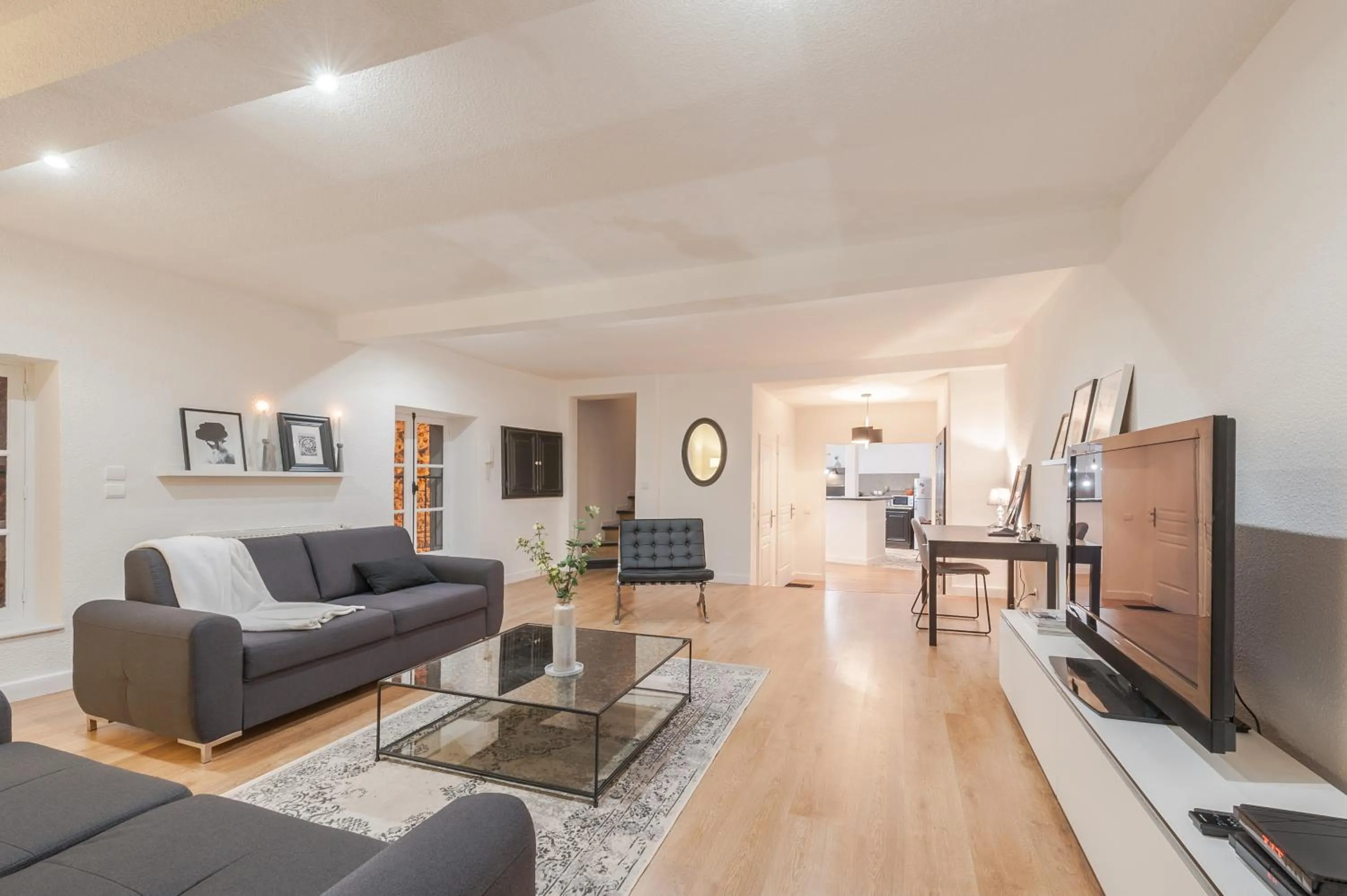 Apartment - single occupancy in Cité Chic