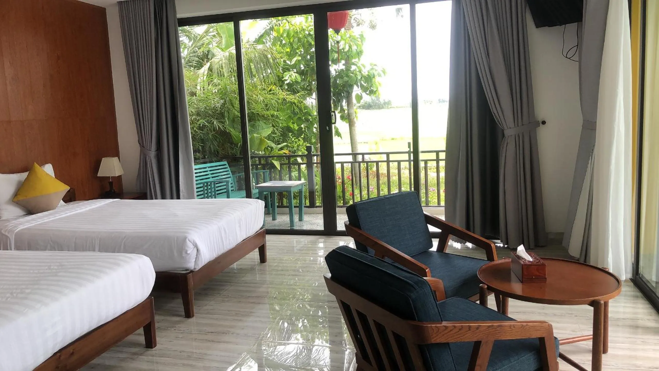 Garden view, Bed in Hoi An Four Seasons Villa