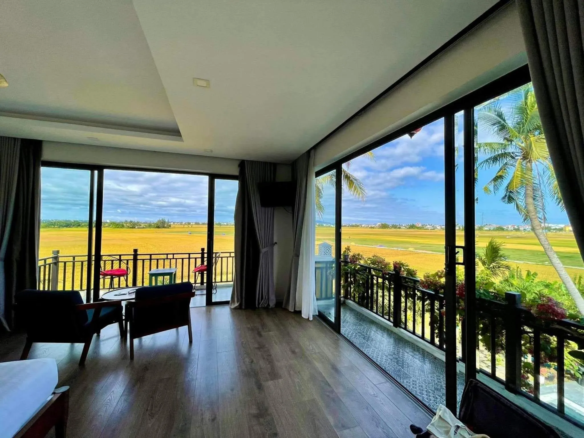 Property building, Bed in Hoi An Four Seasons Villa