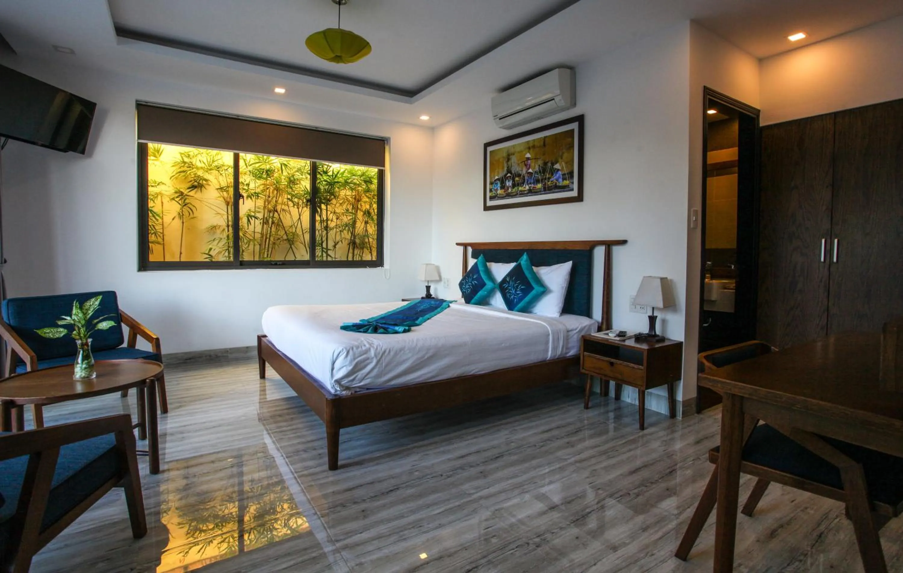 Bed in Hoi An Four Seasons Villa