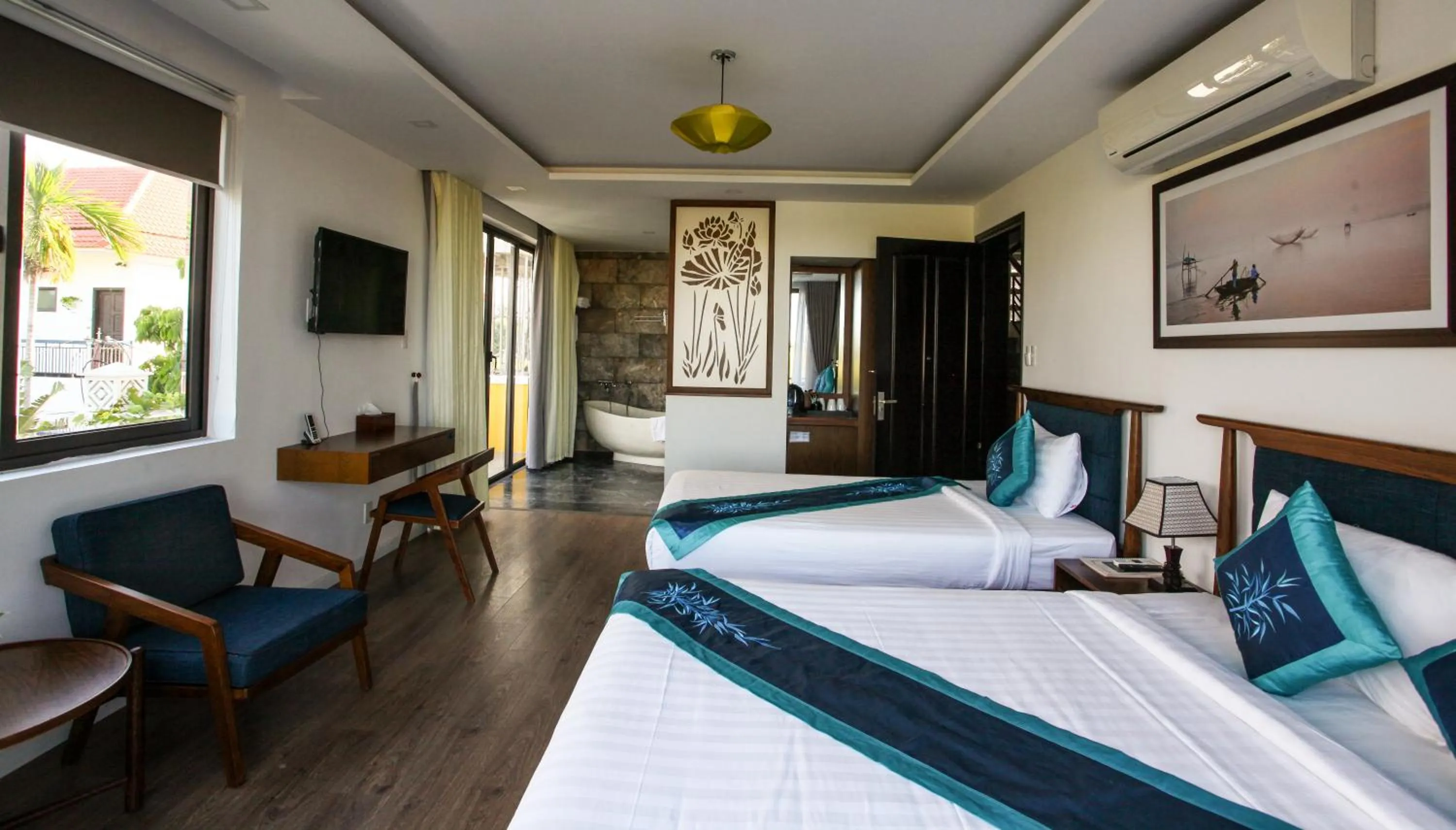 Photo of the whole room, Bed in Hoi An Four Seasons Villa