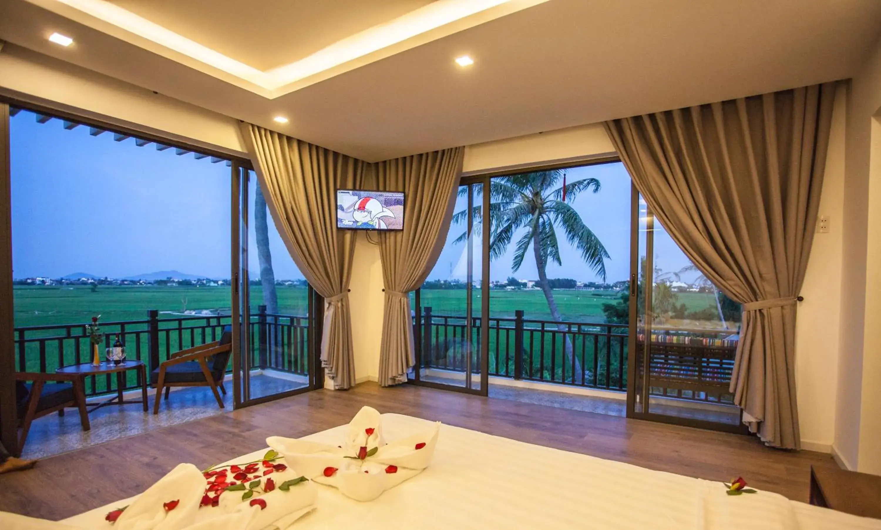King Room with Garden View in Hoi An Four Seasons Villa King Room with Garden View in Hoi An Four Seasons Villa