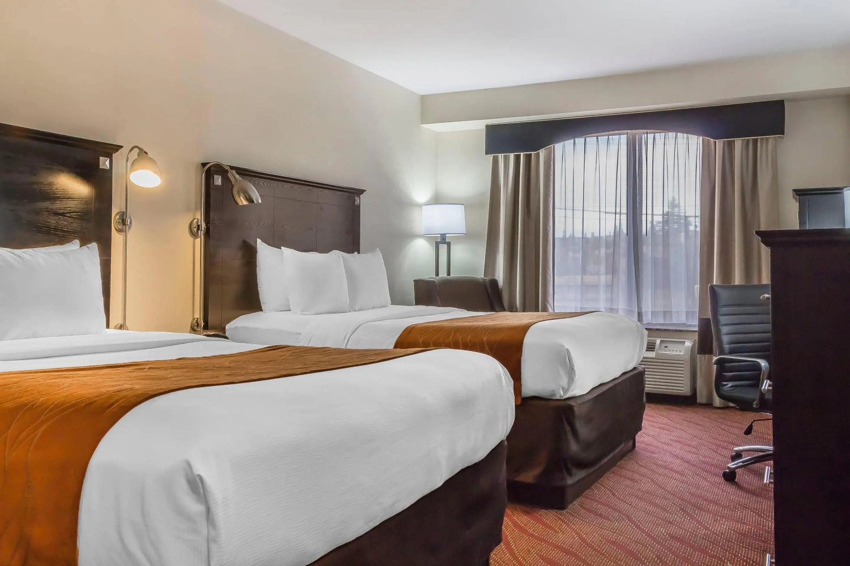Bedroom, Bed in Comfort Inn & Suites LaGuardia Airport